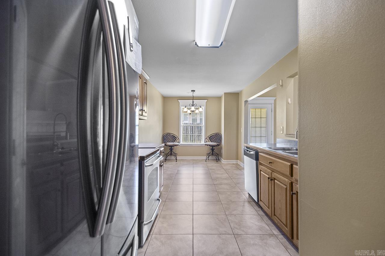 1609 White Oak Cir  Benton, AR