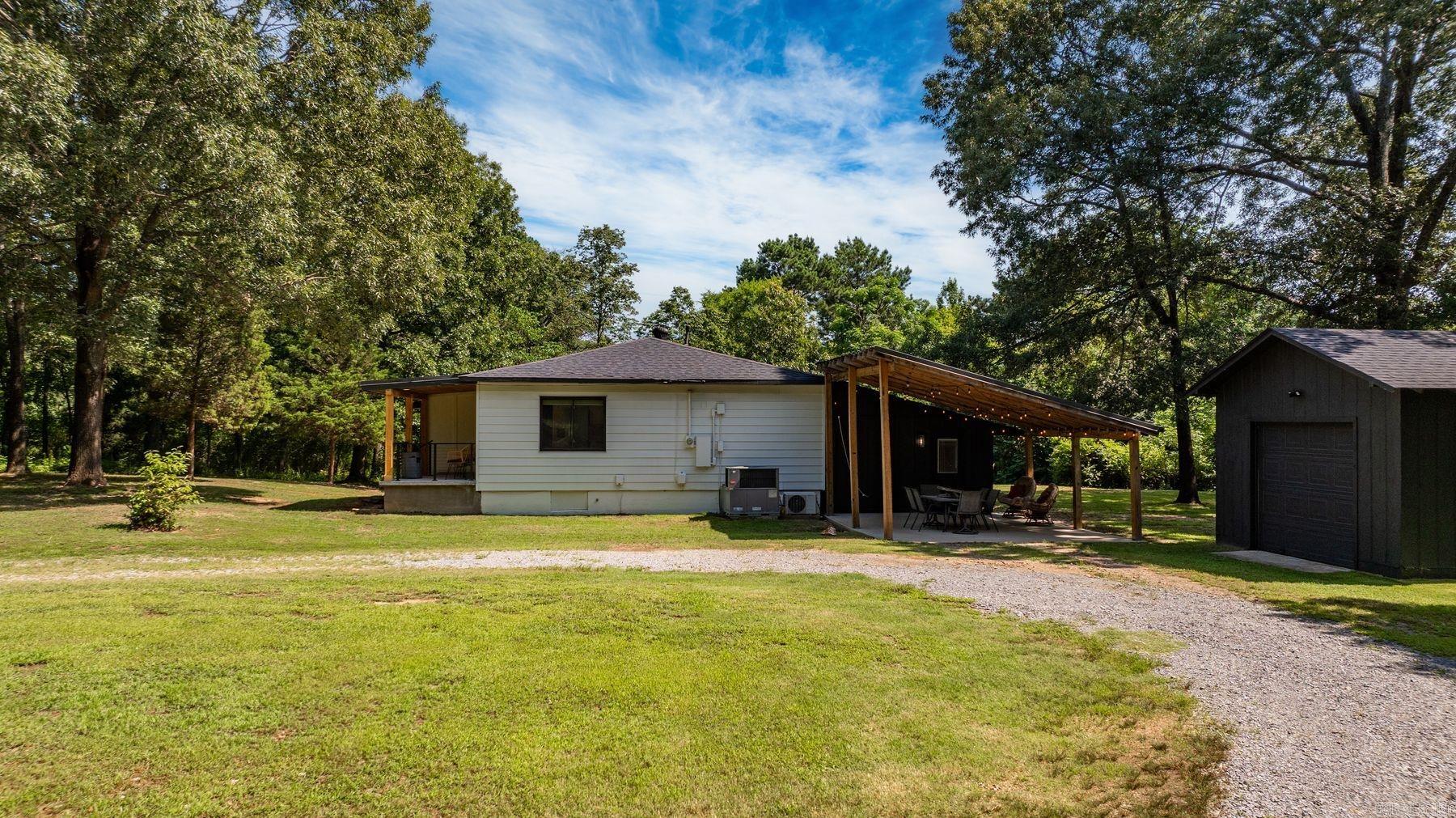 7616 Samples Rd  Benton, AR