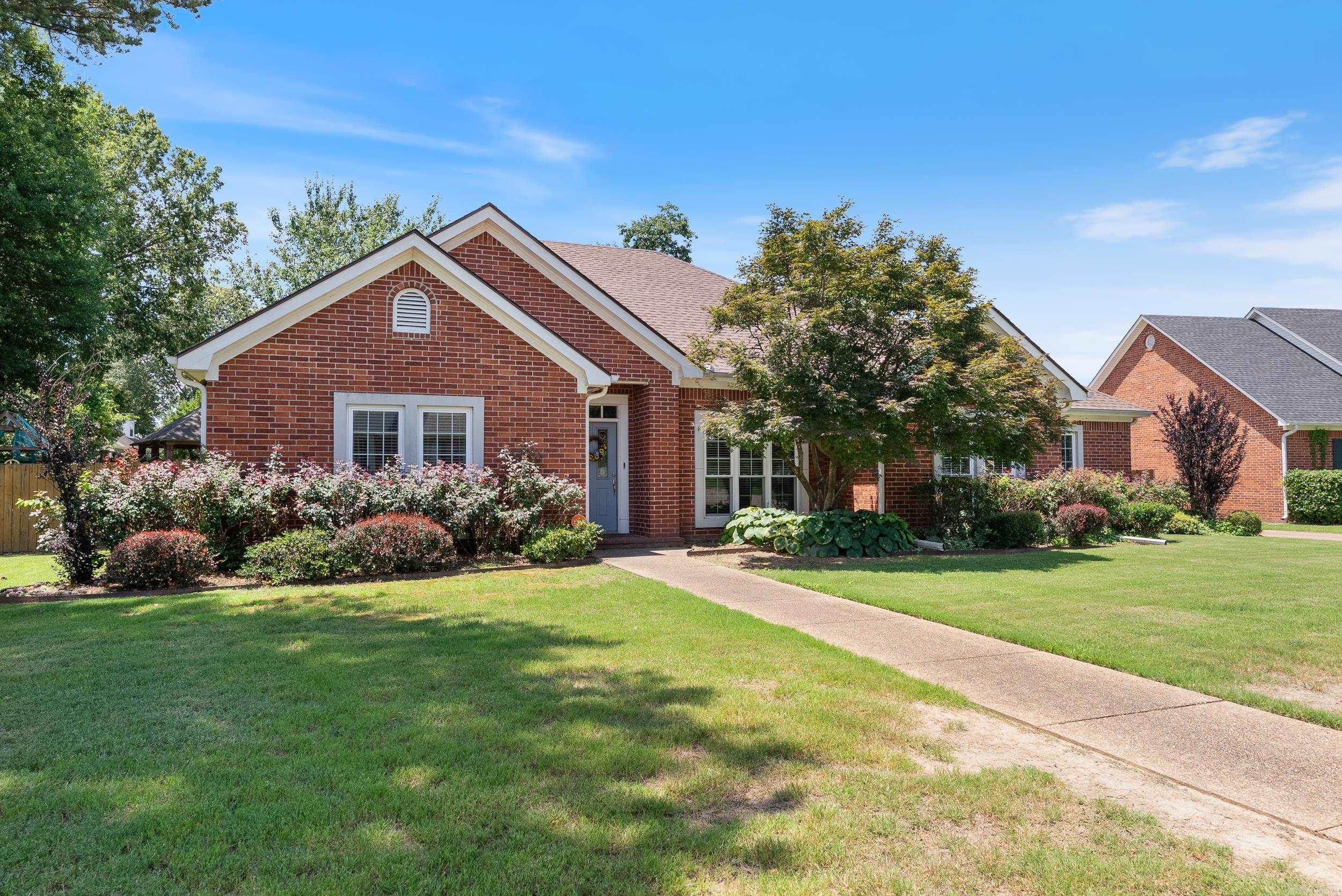 1855 Foster  Conway, AR