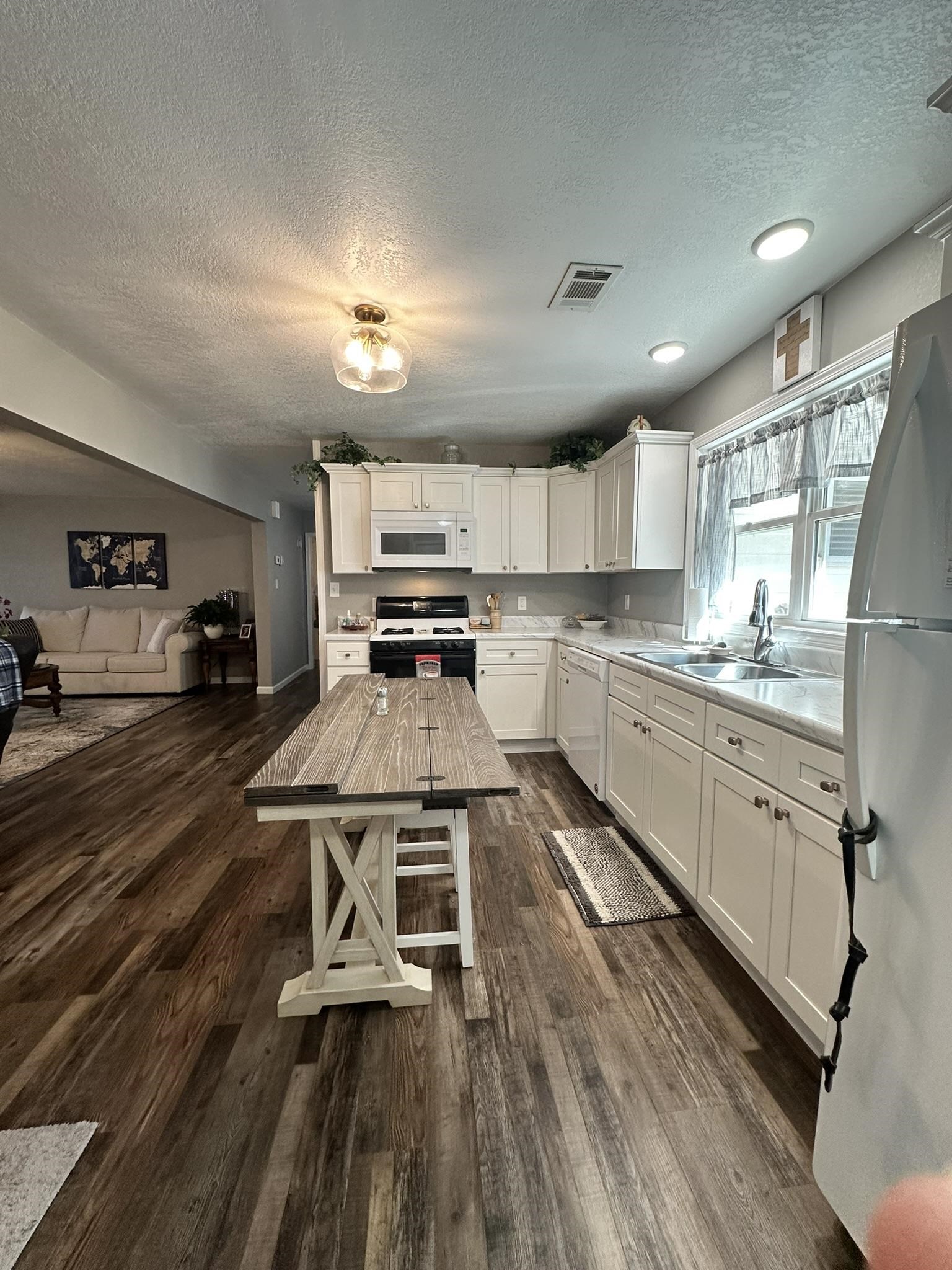 406 W Fontaine  Walnut Ridge, AR