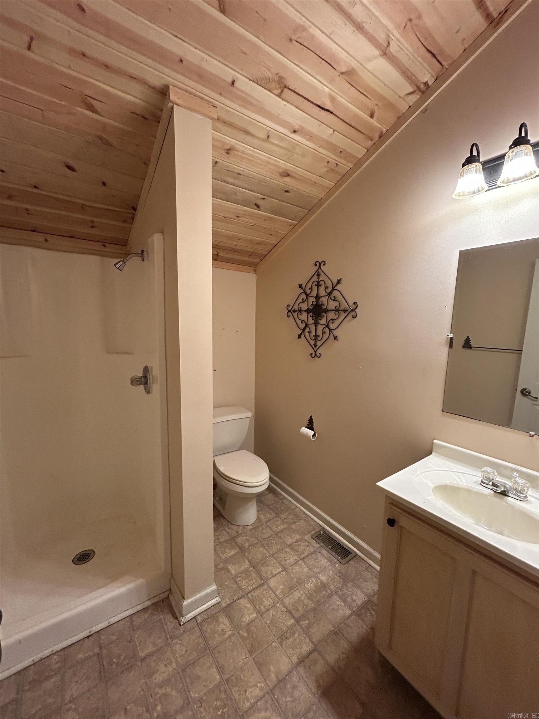 5 Lobo  Heber Springs, AR