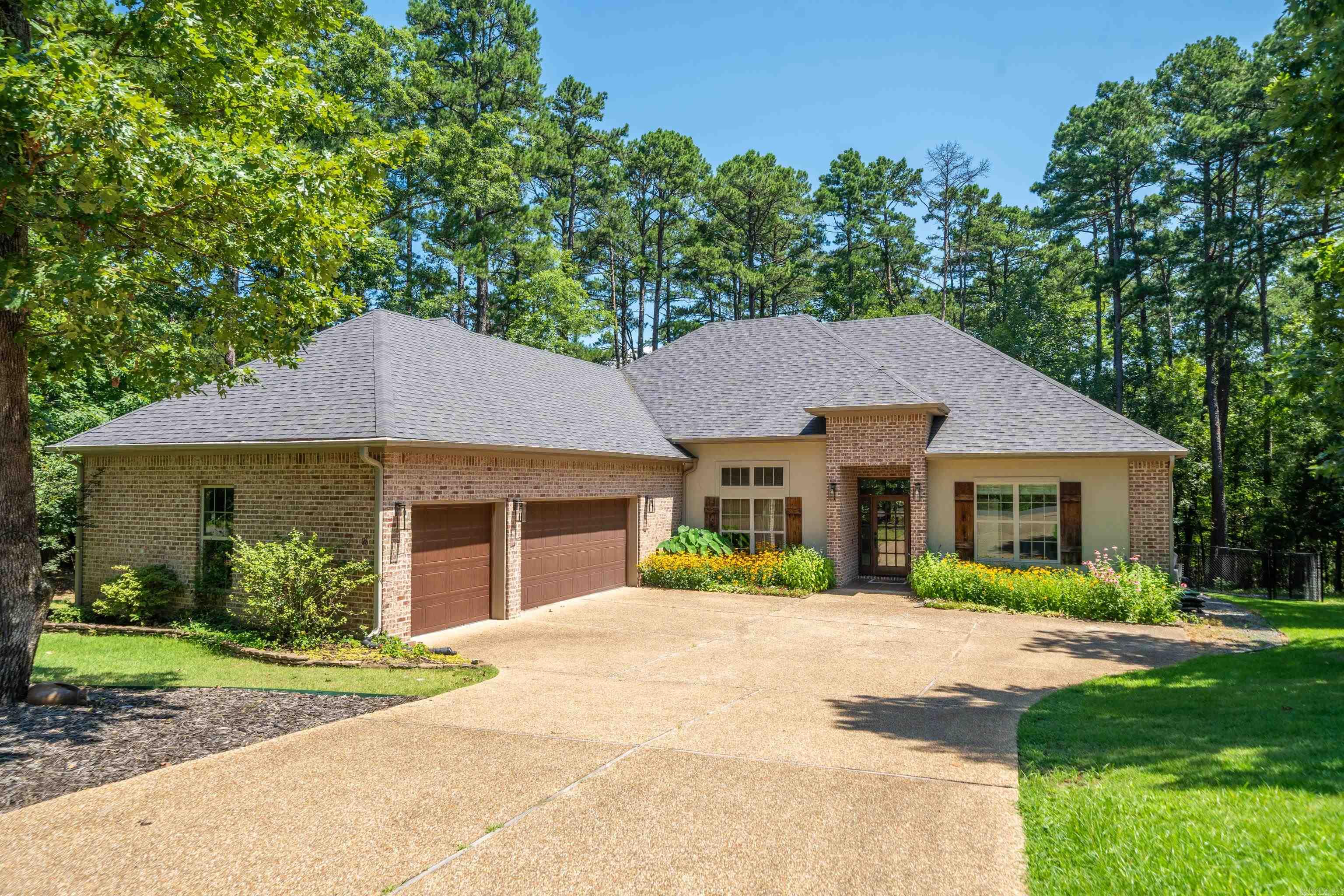 26 Sergio Drive  Hot Springs Village, AR