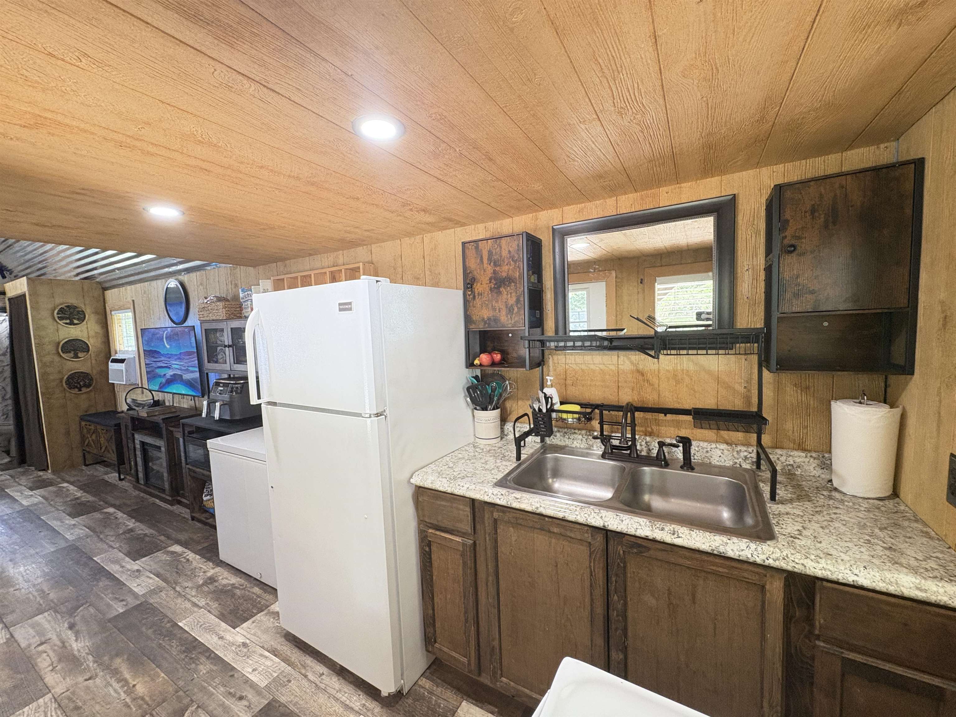 420 Strawberry River  Oxford, AR