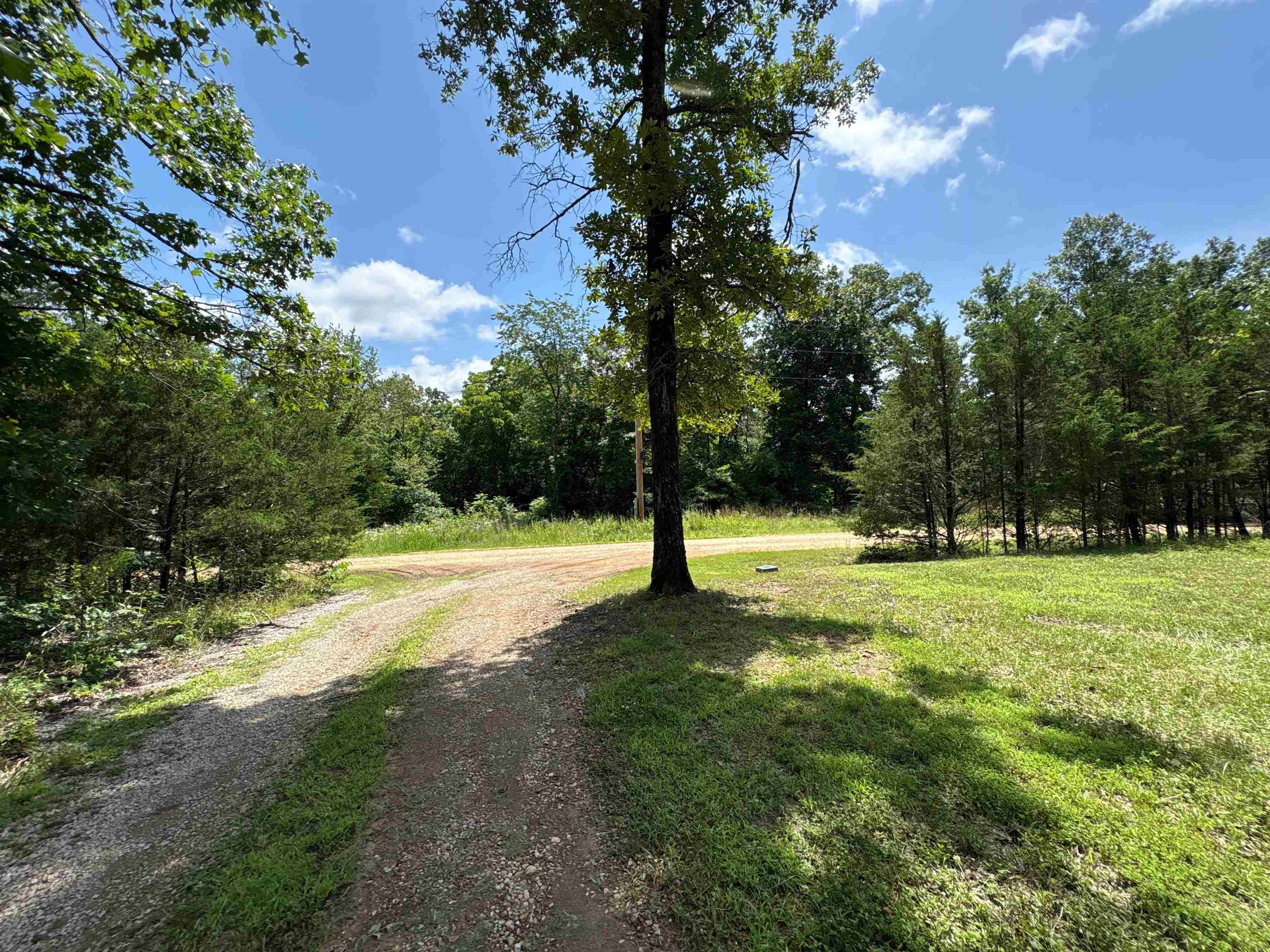 420 Strawberry River  Oxford, AR