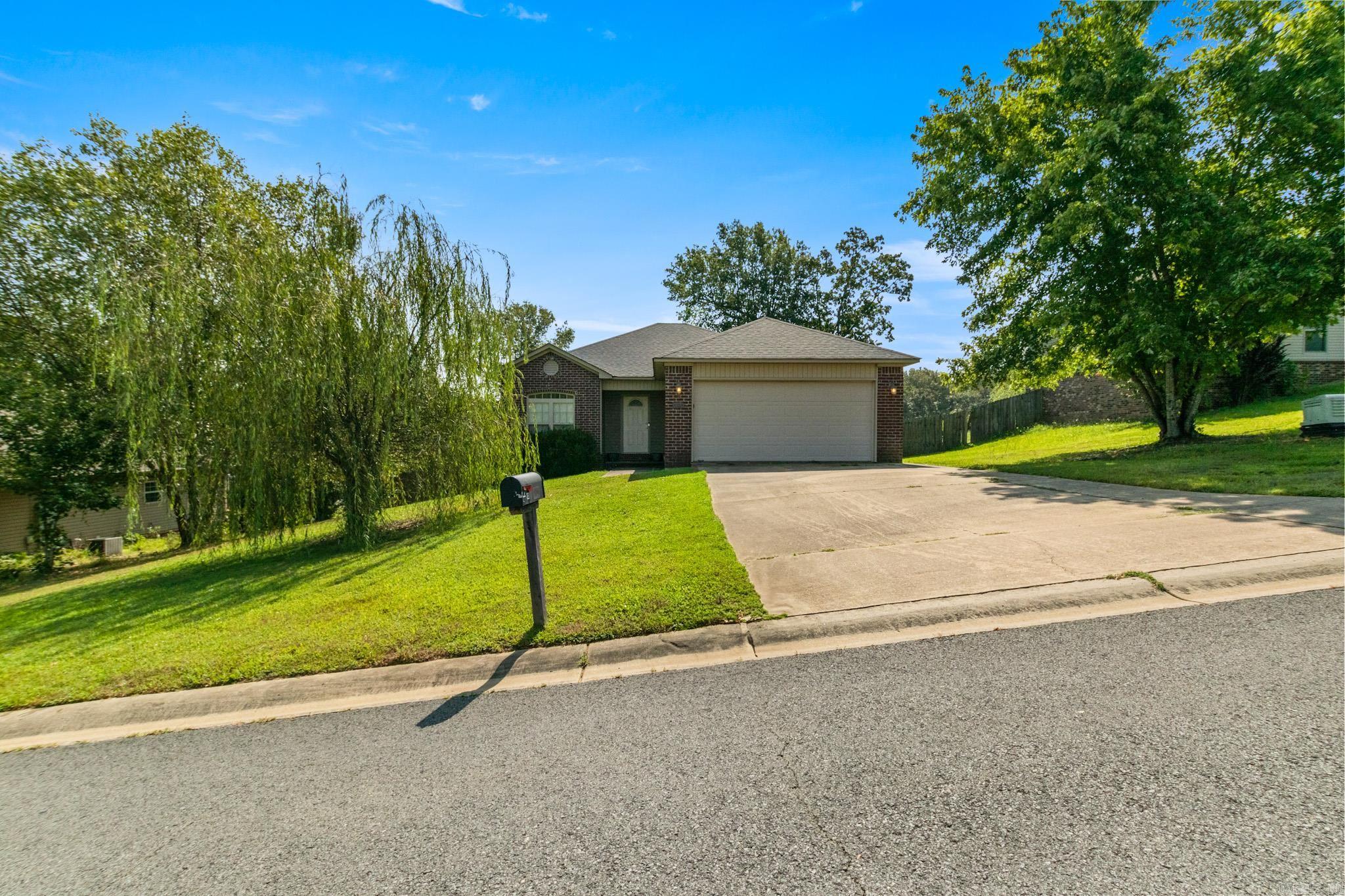 137 Weathering Dr Drive Austin, AR 72007