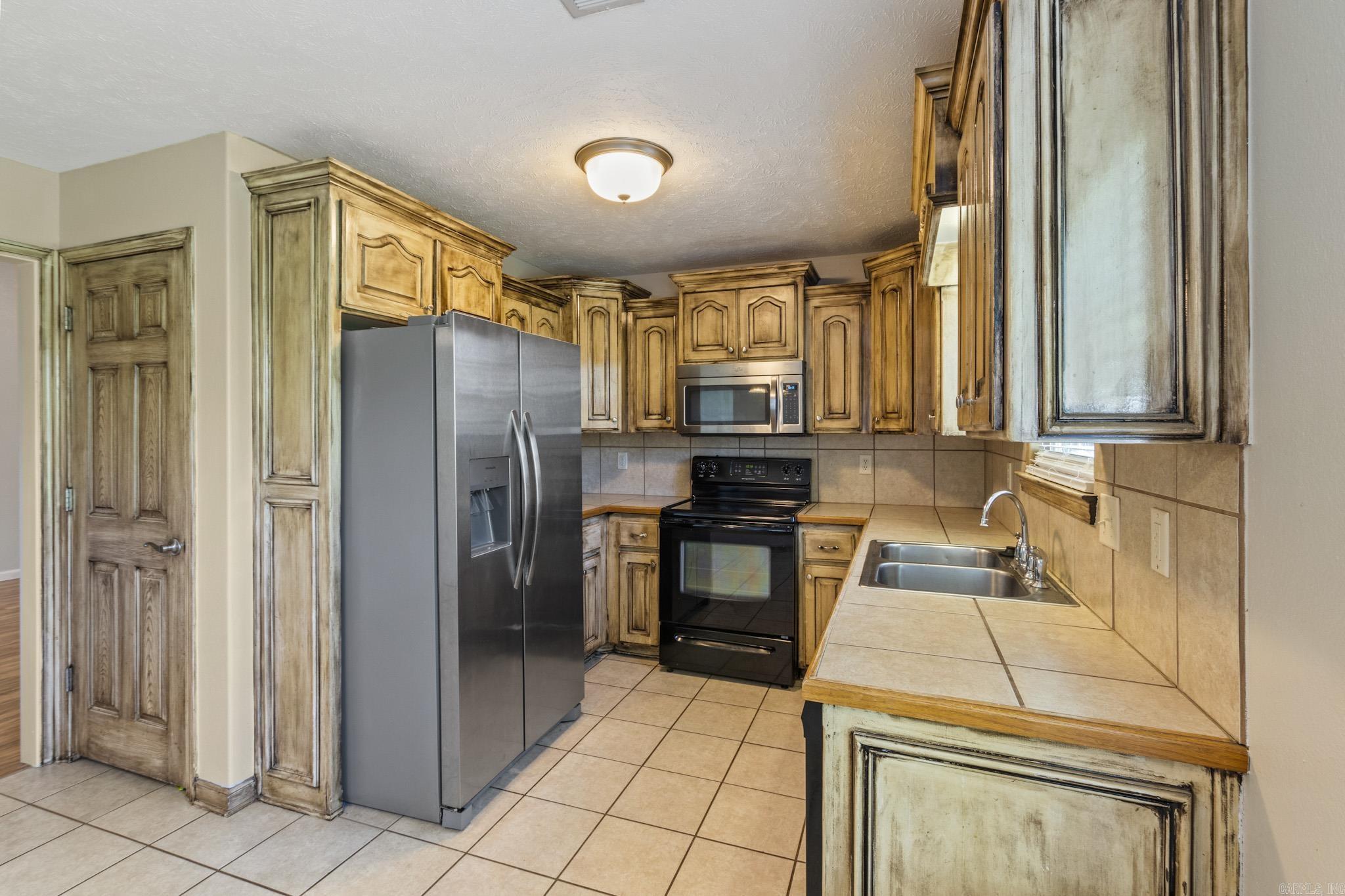 137 Weathering Dr Drive Austin, AR 72007