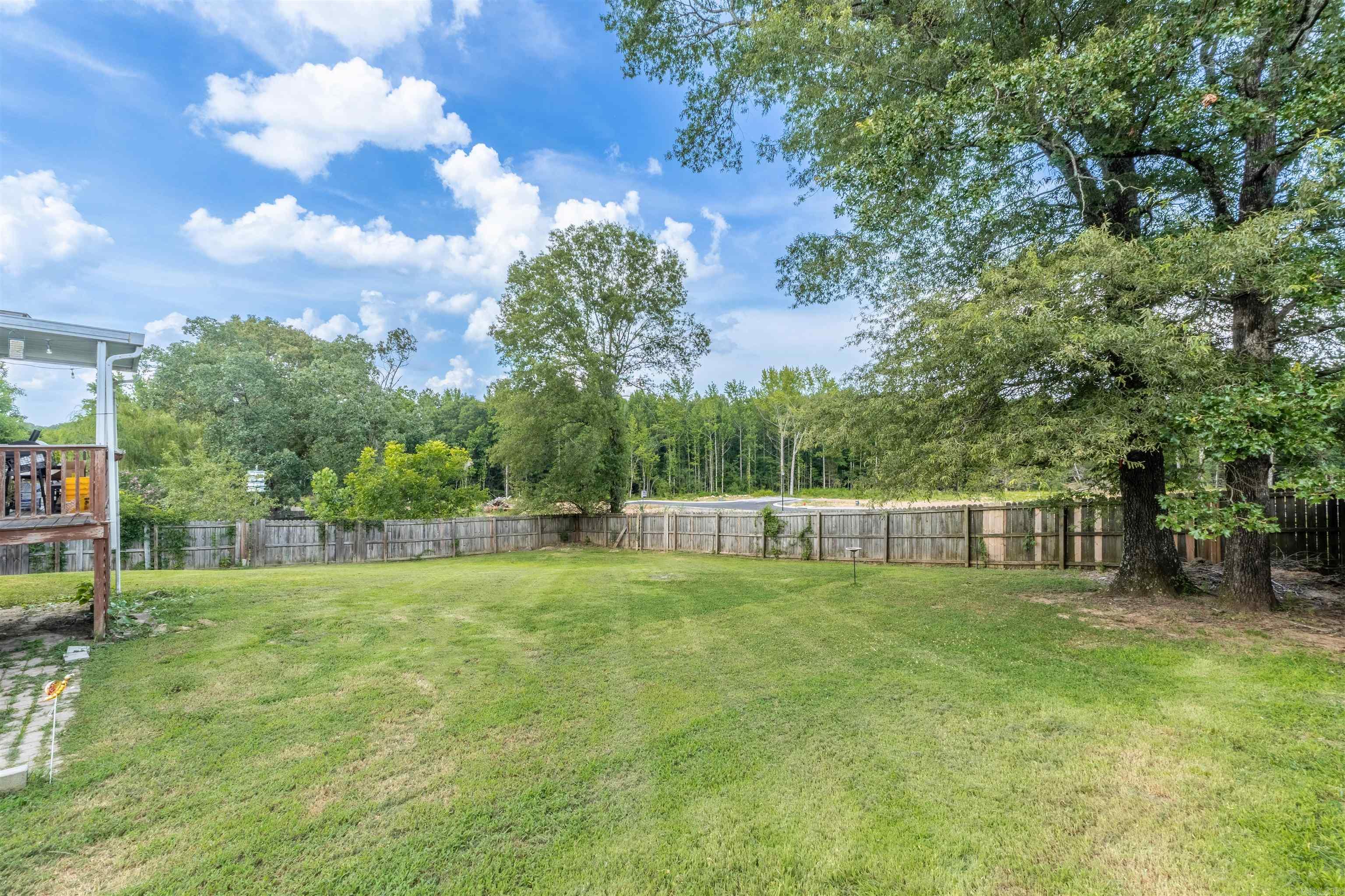 137 Weathering Dr  Austin, AR