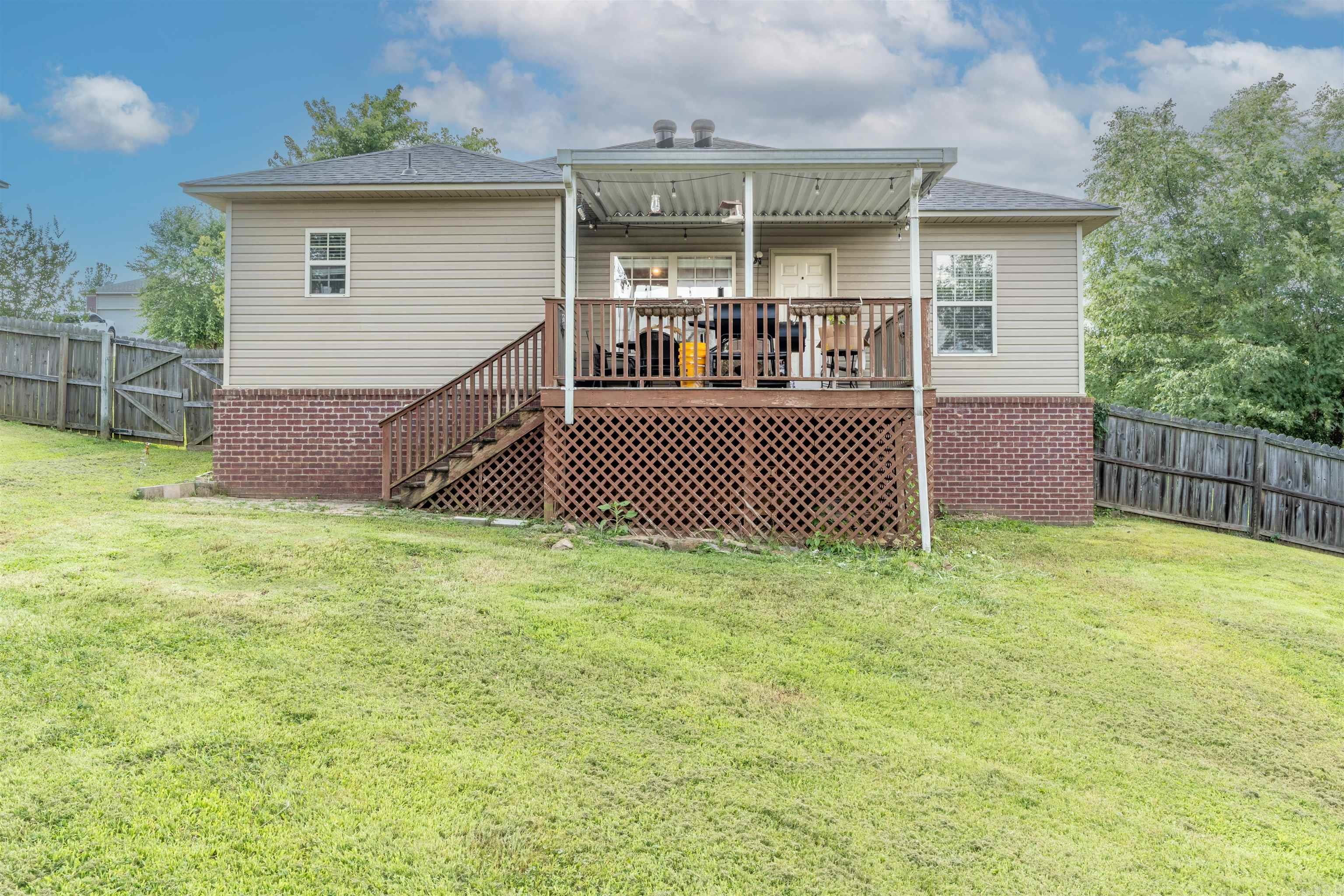 137 Weathering Dr  Austin, AR