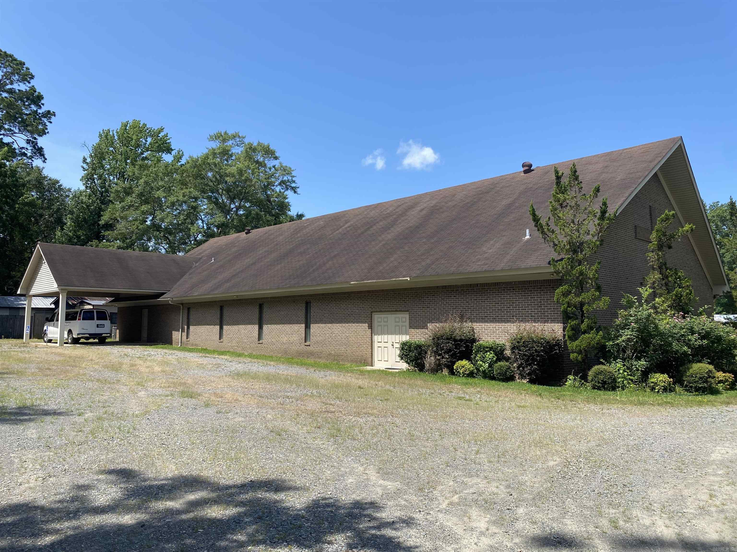 221 W Pierce St  Crossett, AR