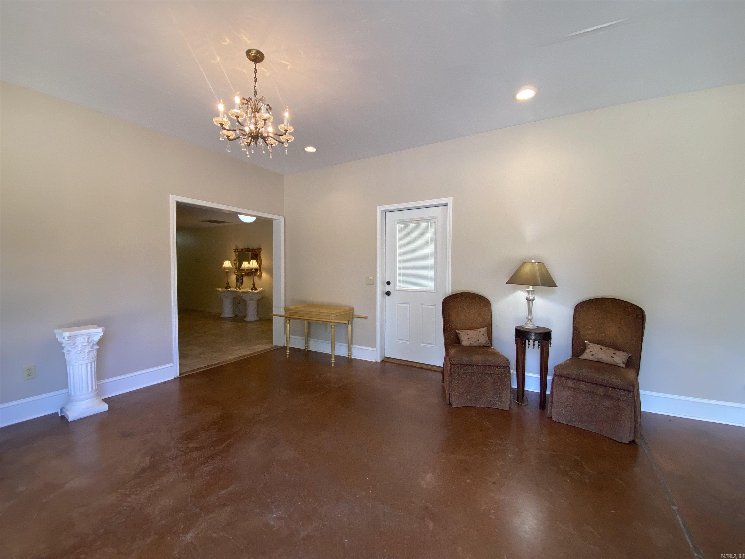 221 W Pierce St  Crossett, AR