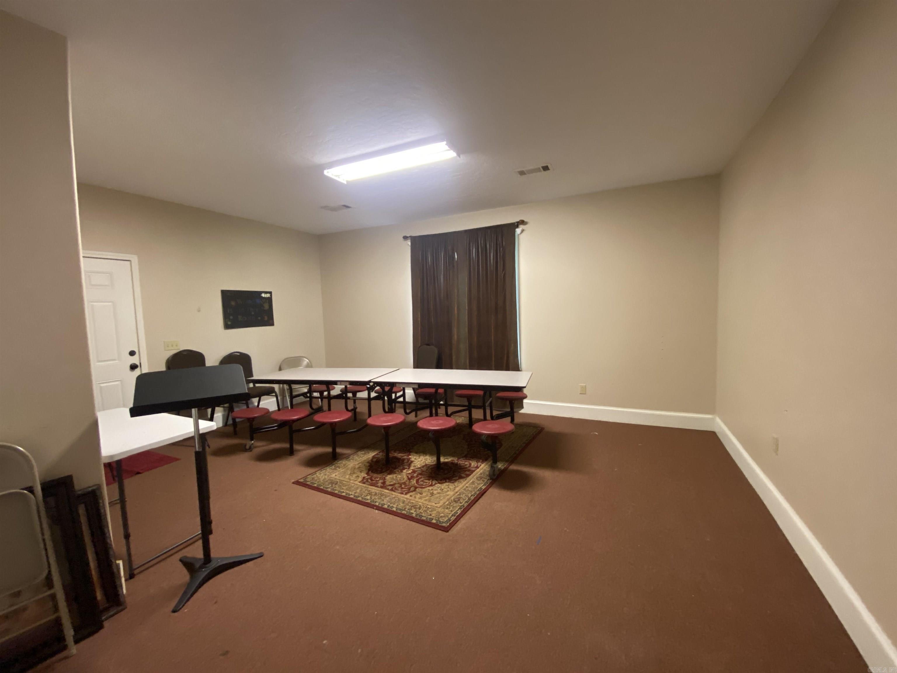 221 W Pierce St  Crossett, AR