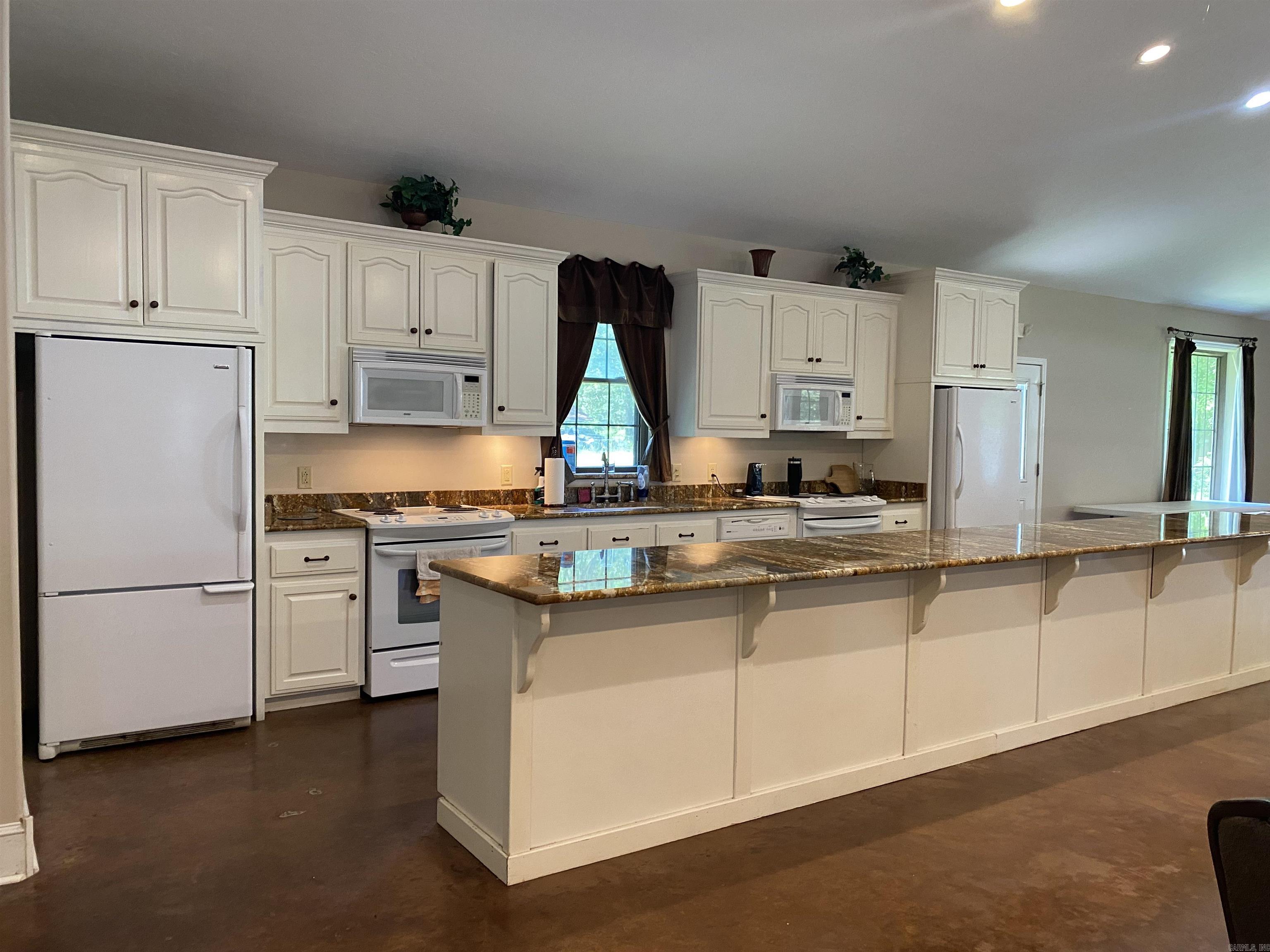 221 W Pierce St  Crossett, AR