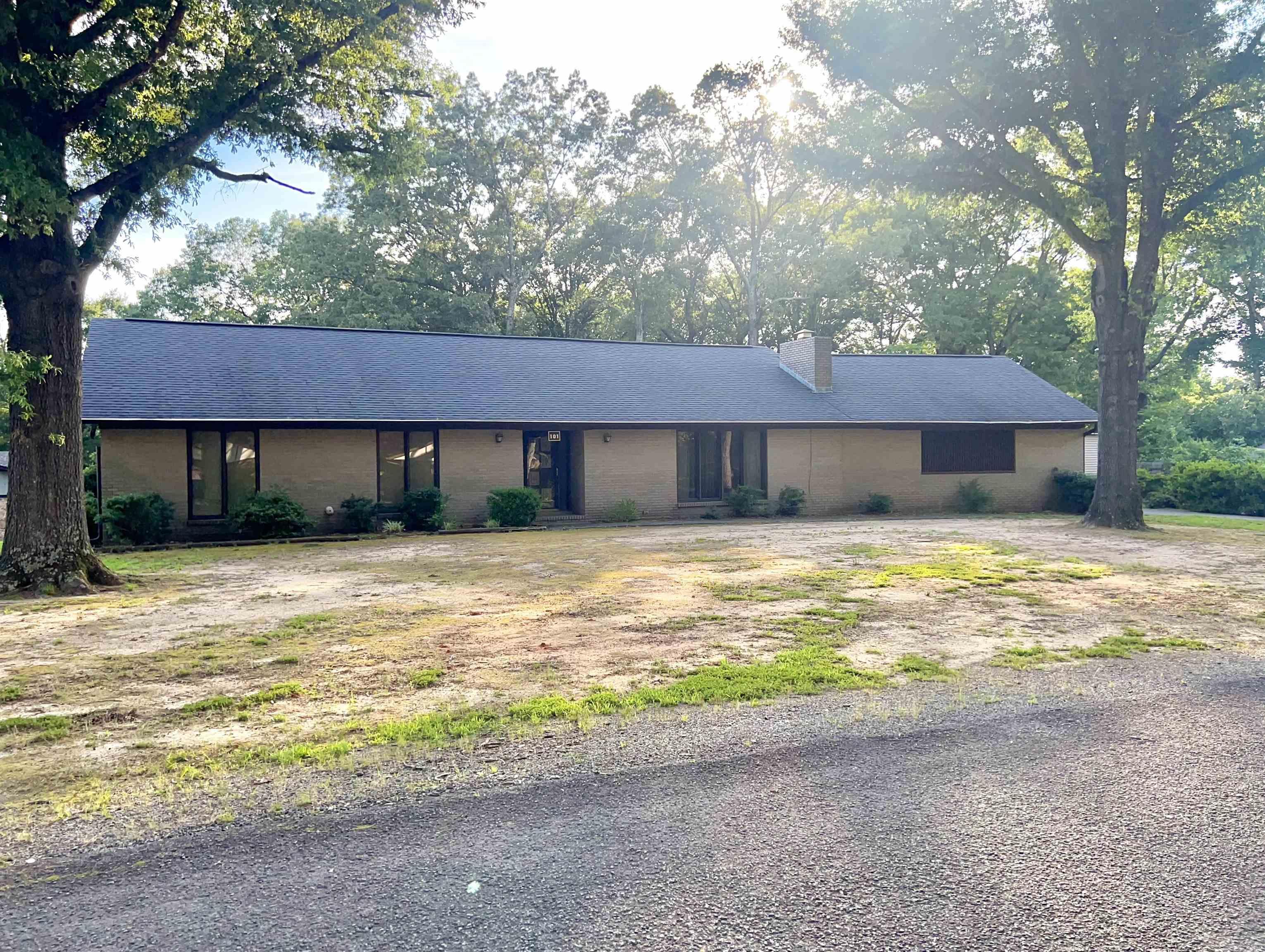 101 Fairway  Bald Knob, AR