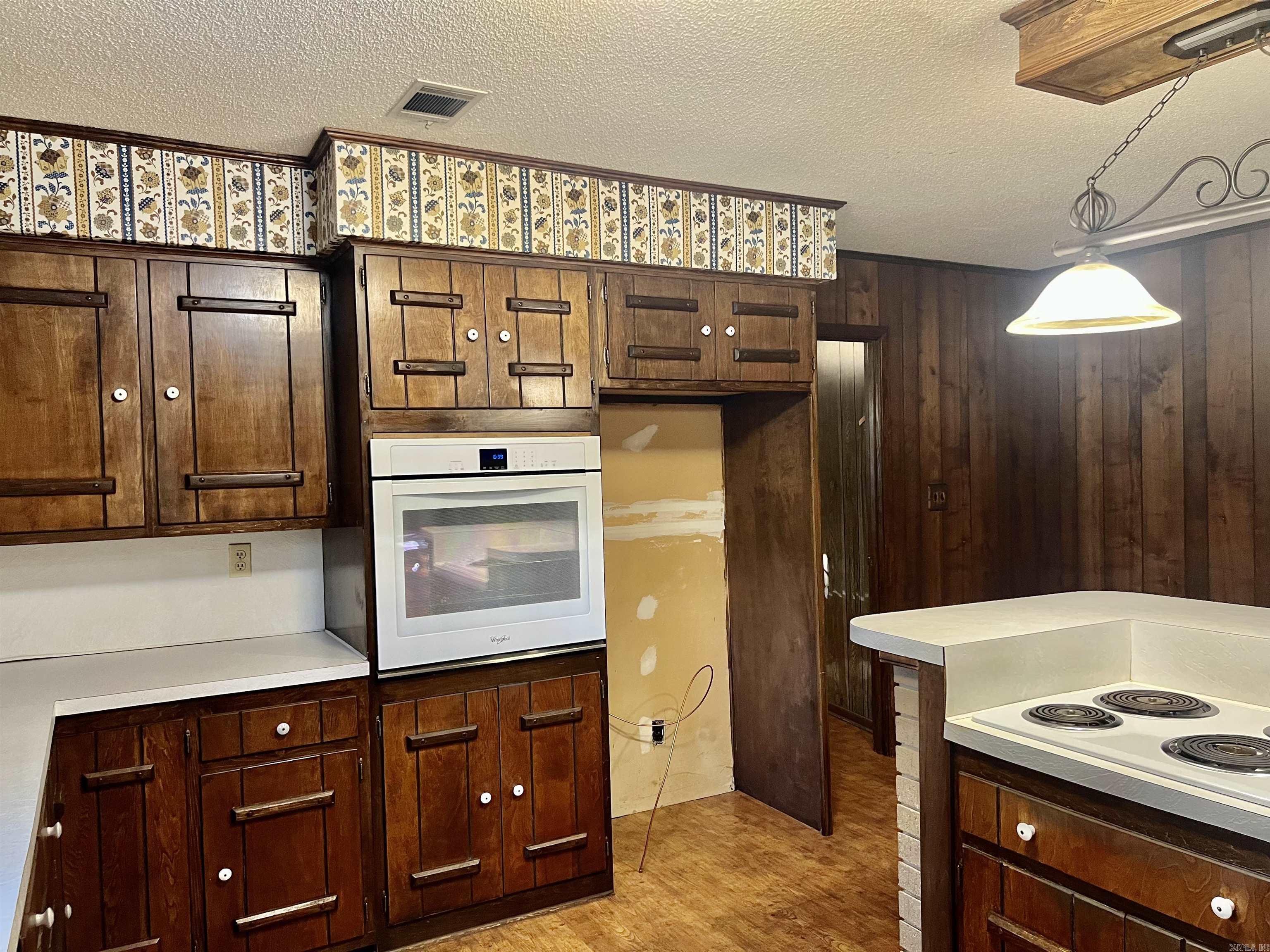101 Fairway  Bald Knob, AR
