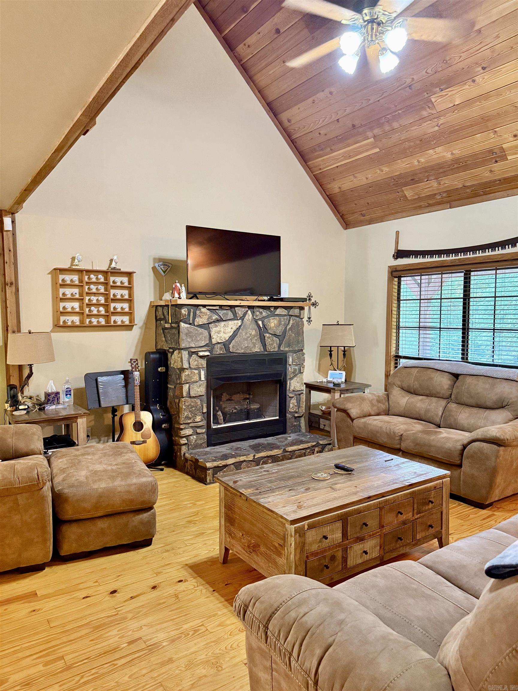 50 Jackson Ridge  Higden, AR