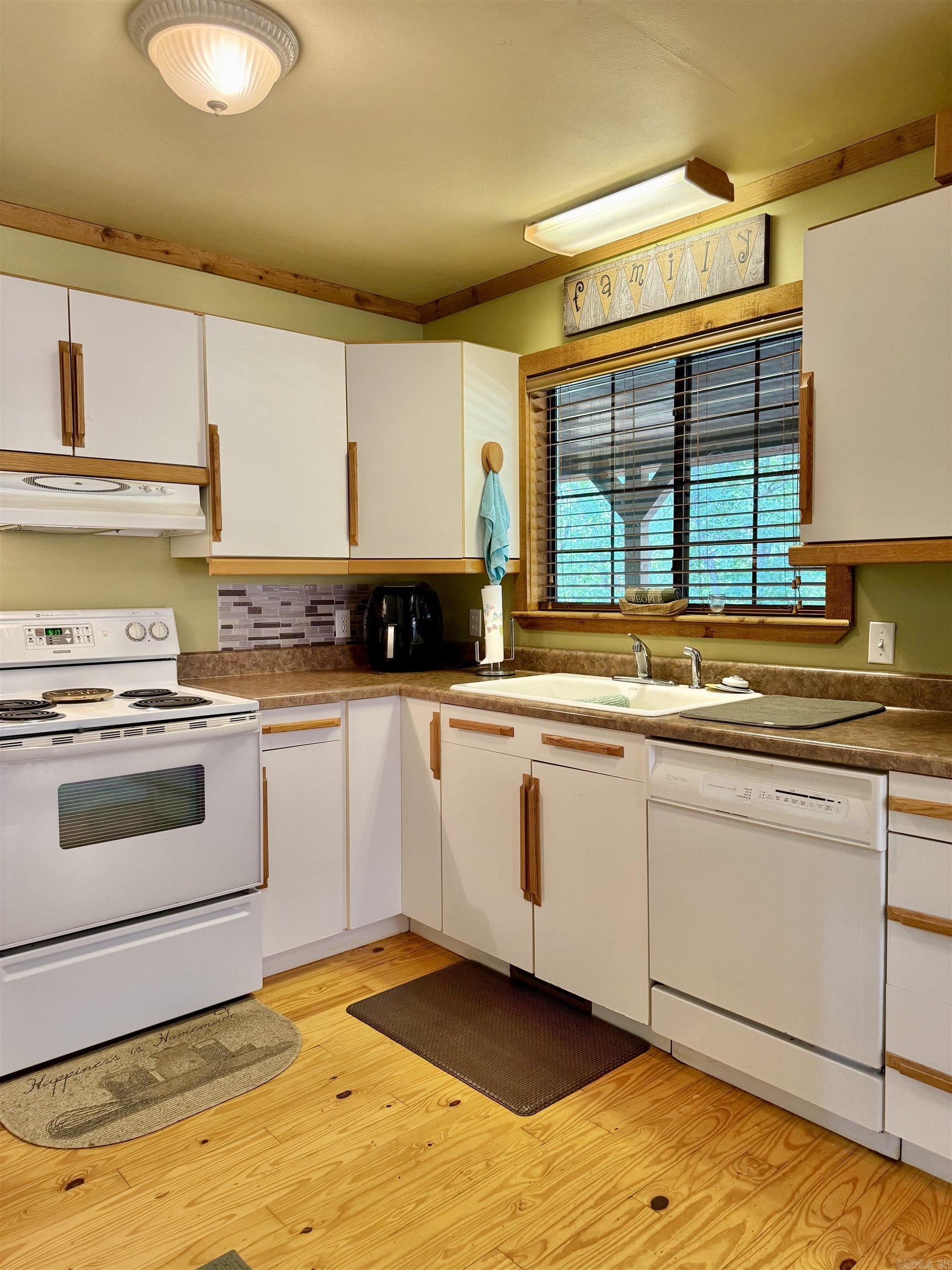 50 Jackson Ridge  Higden, AR