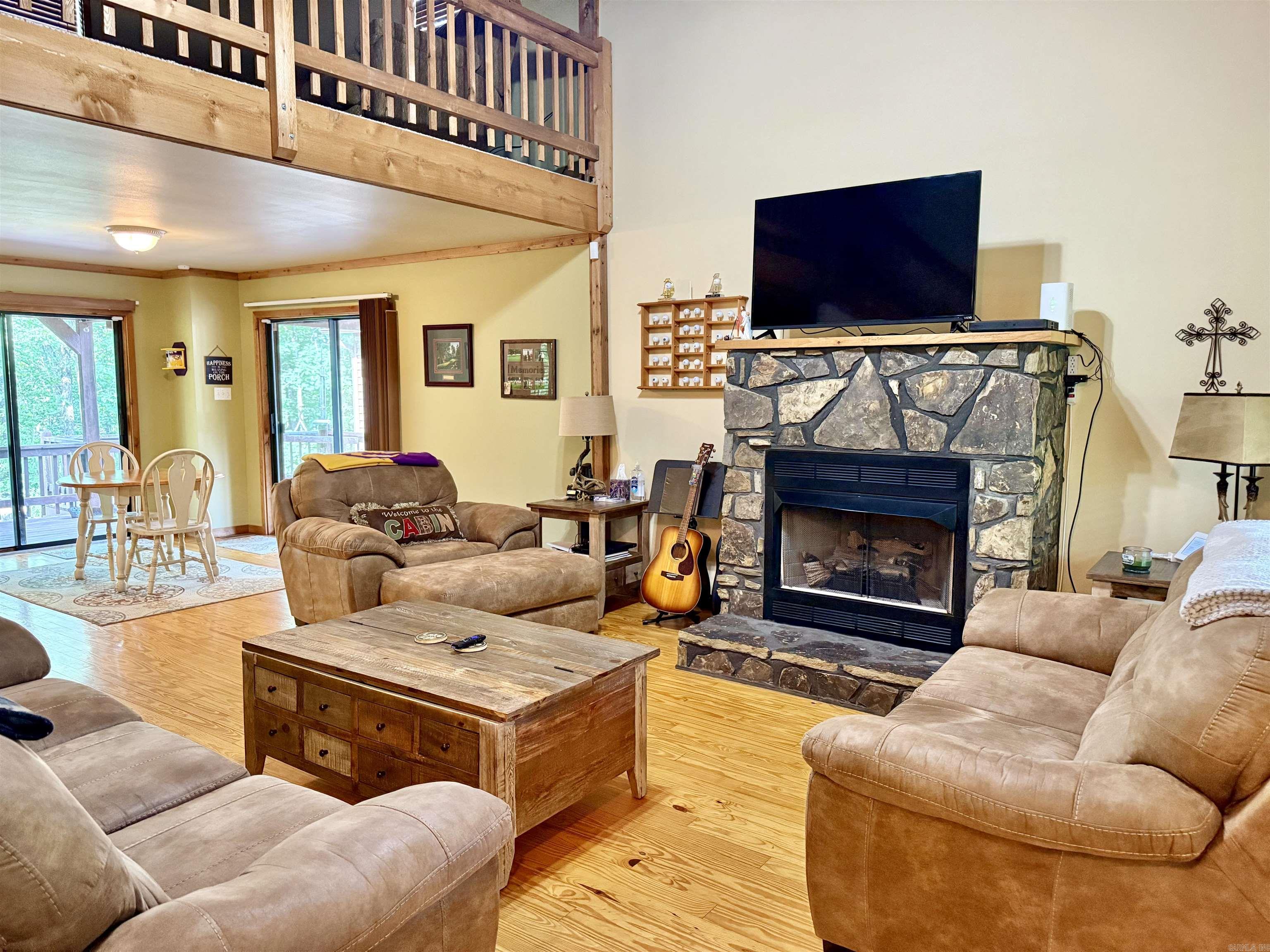 50 Jackson Ridge  Higden, AR