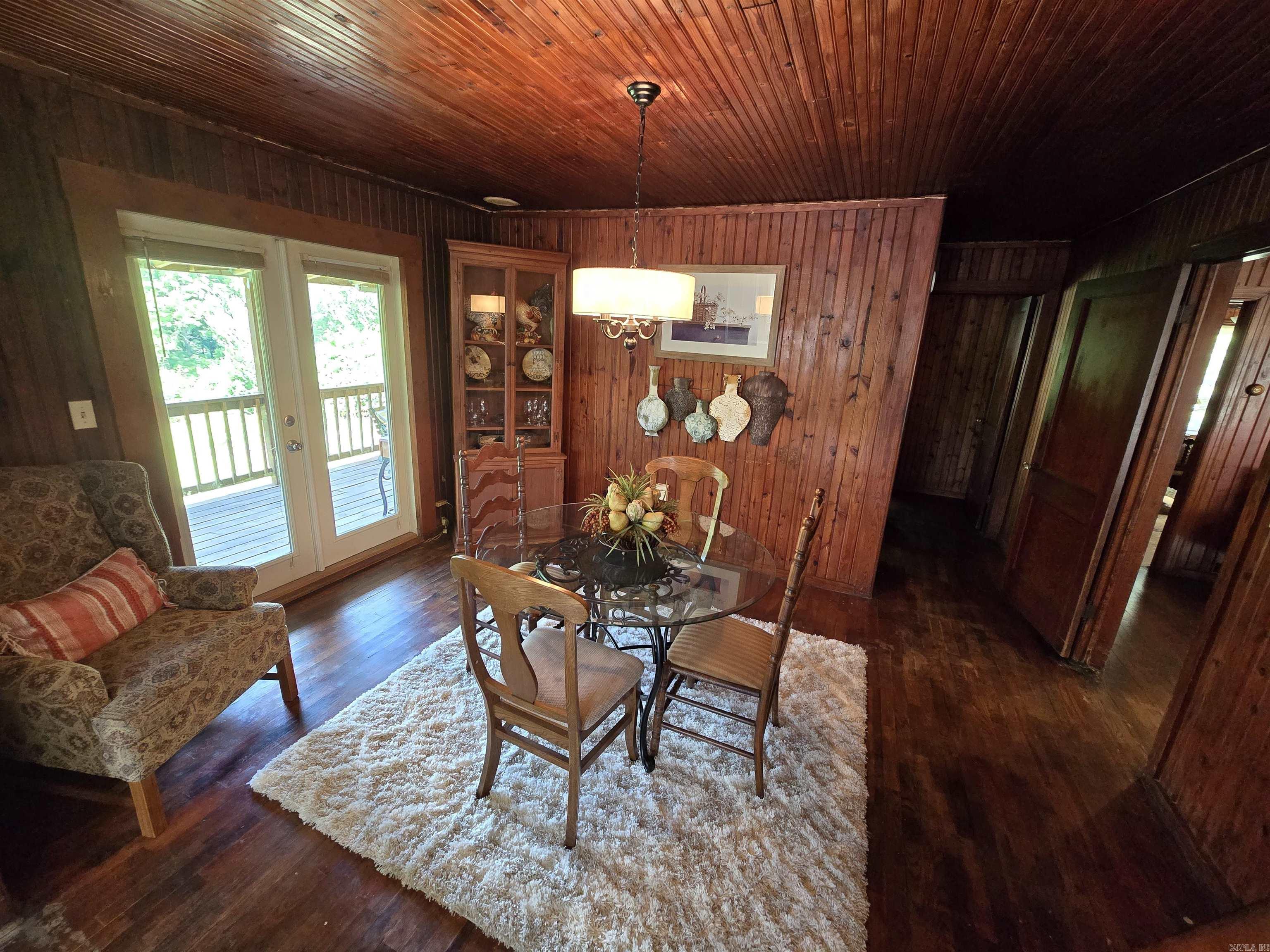 102 McKinney  Shirley, AR