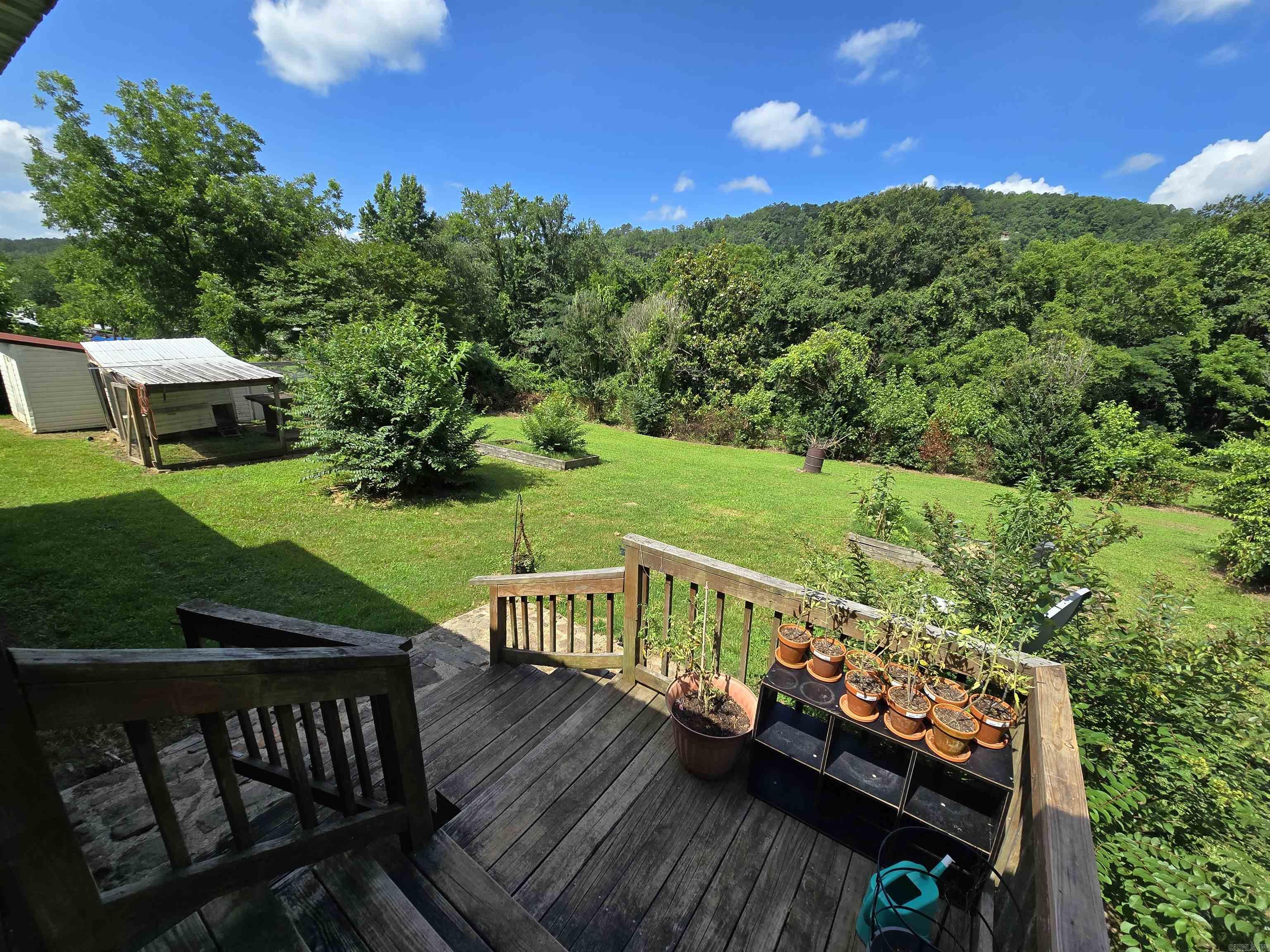 102 McKinney  Shirley, AR