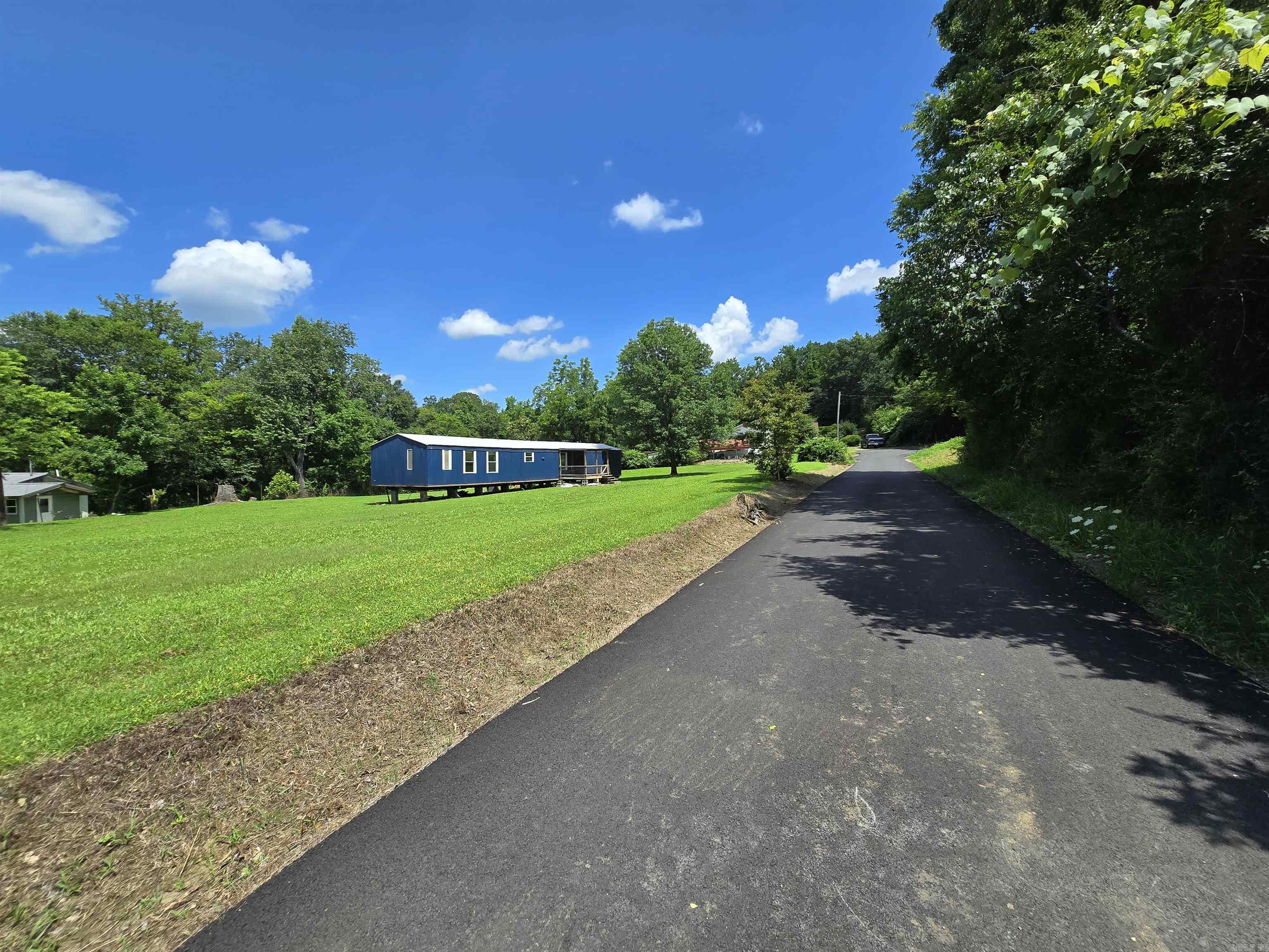 102 McKinney  Shirley, AR