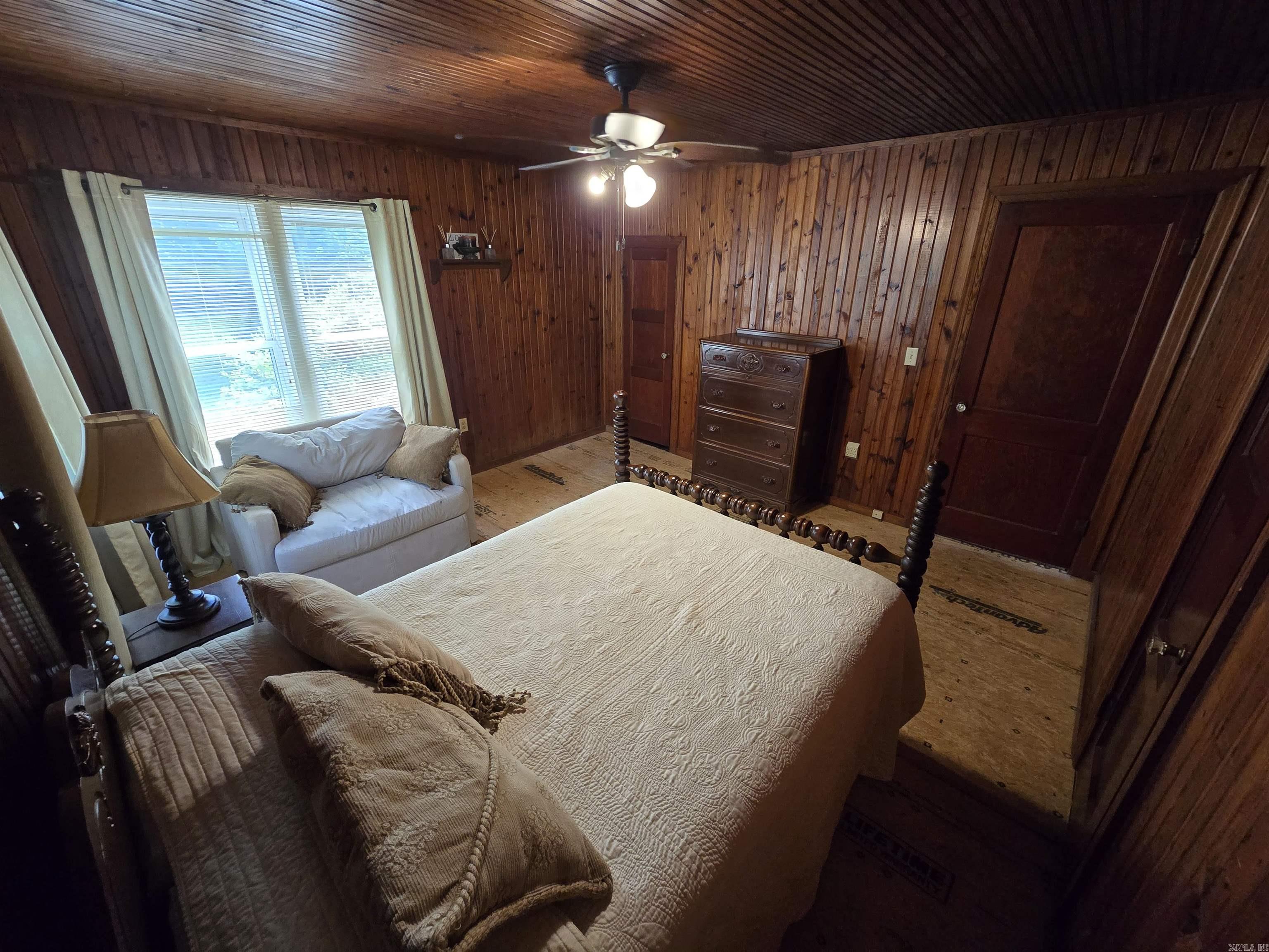 102 McKinney  Shirley, AR