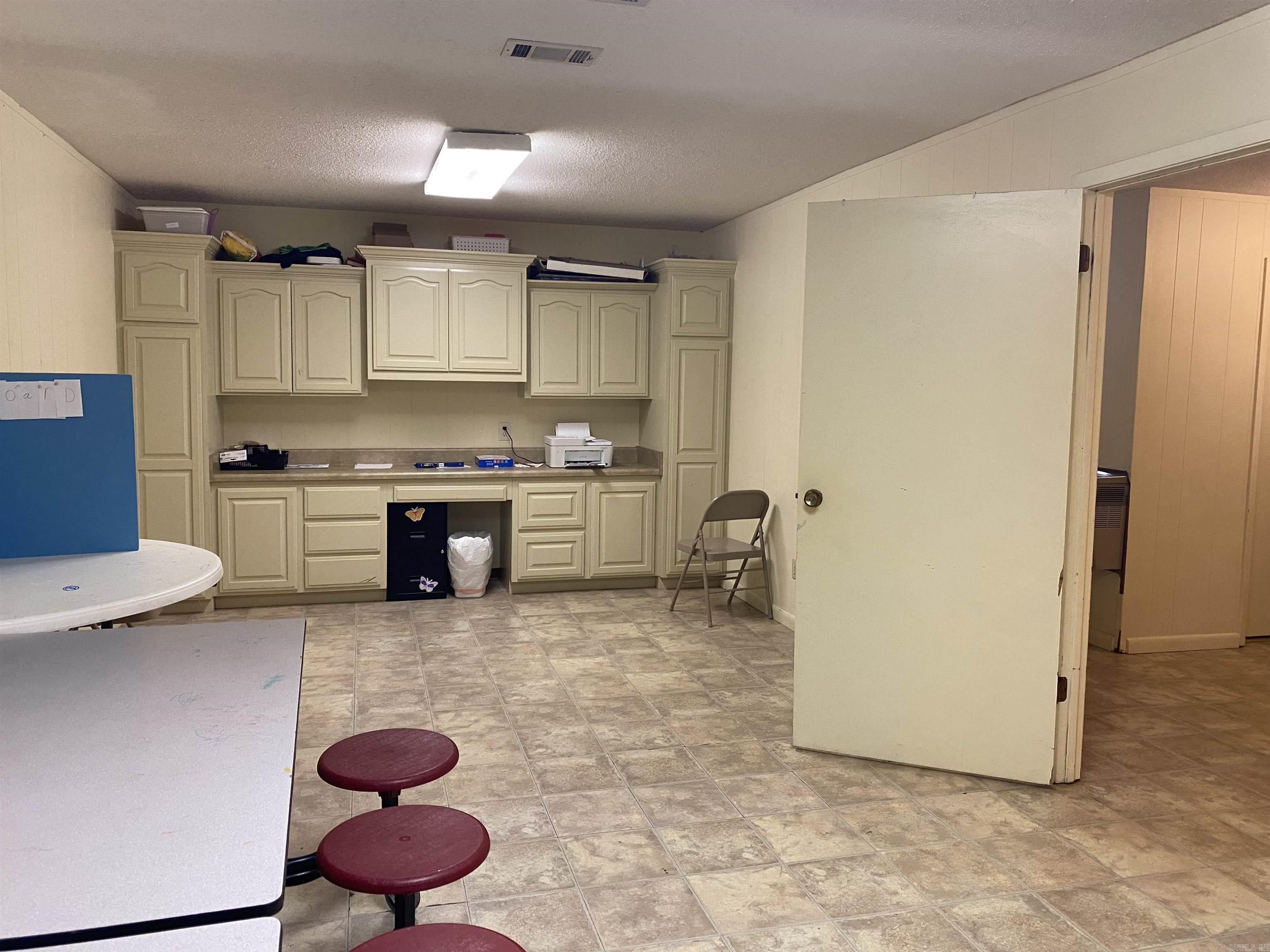 221 W Pierce St 206 Pleasant Ln Crossett, AR