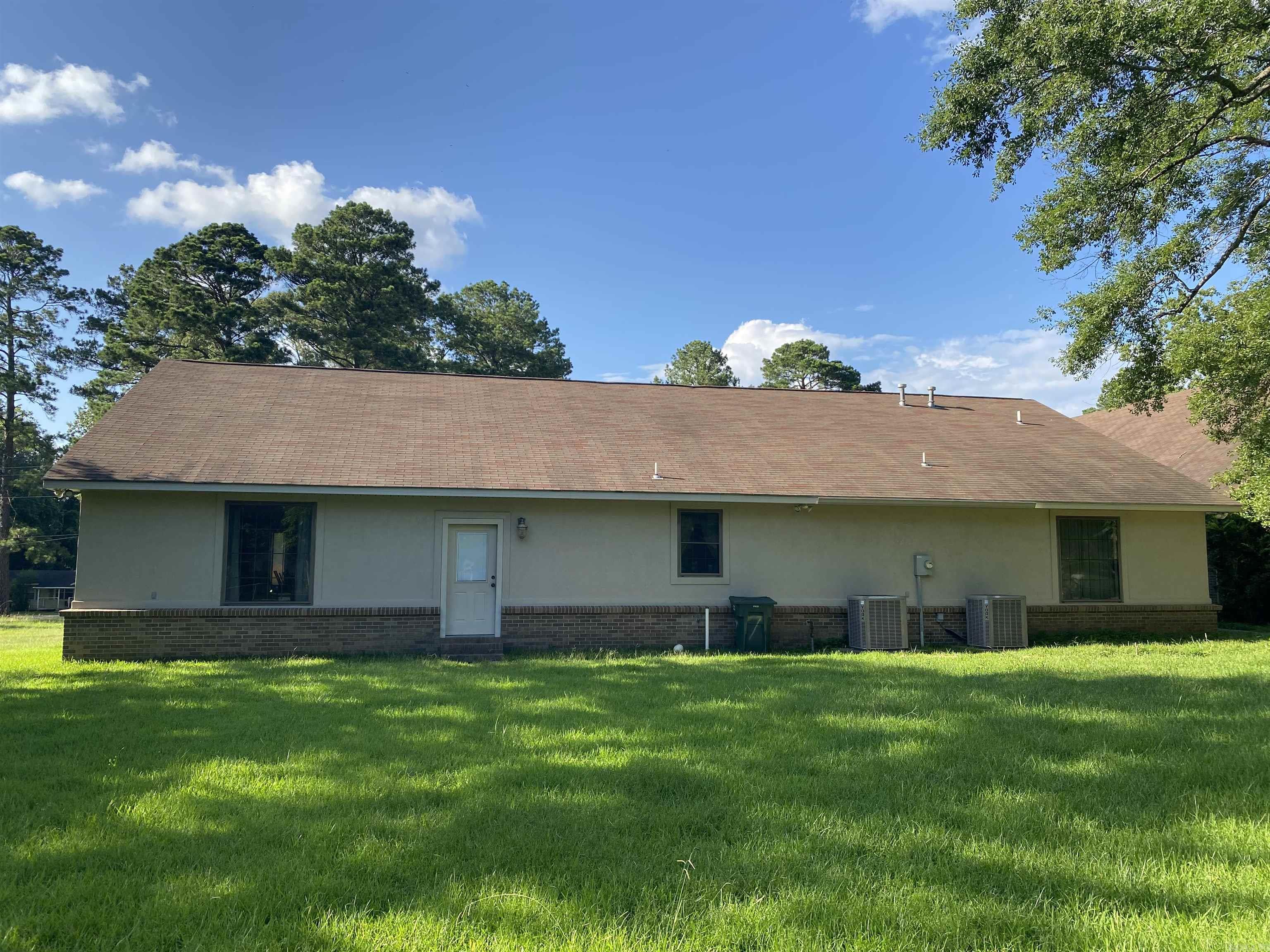 221 W Pierce St 206 Pleasant Ln Crossett, AR