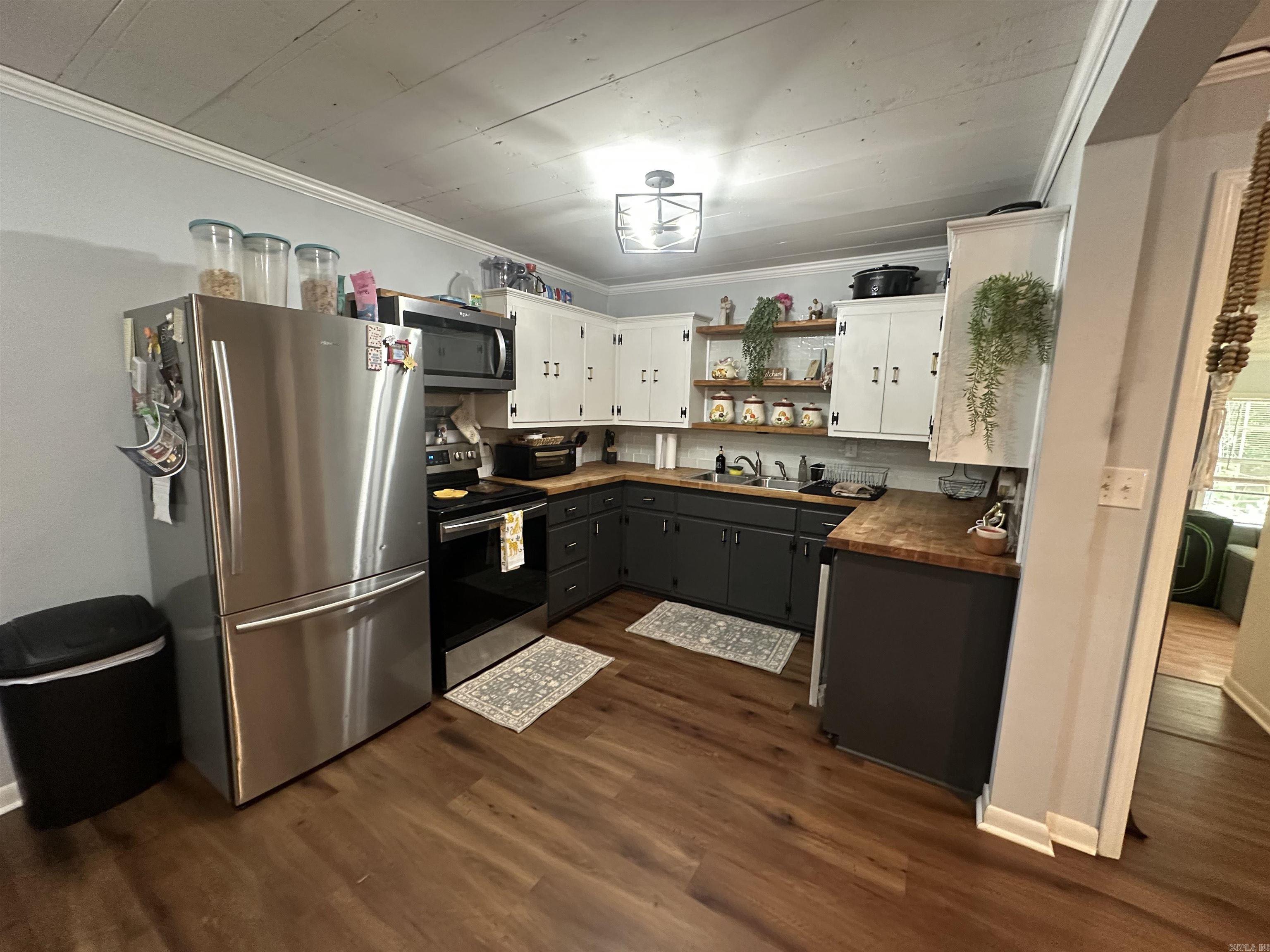 592 S 12th  Piggott, AR