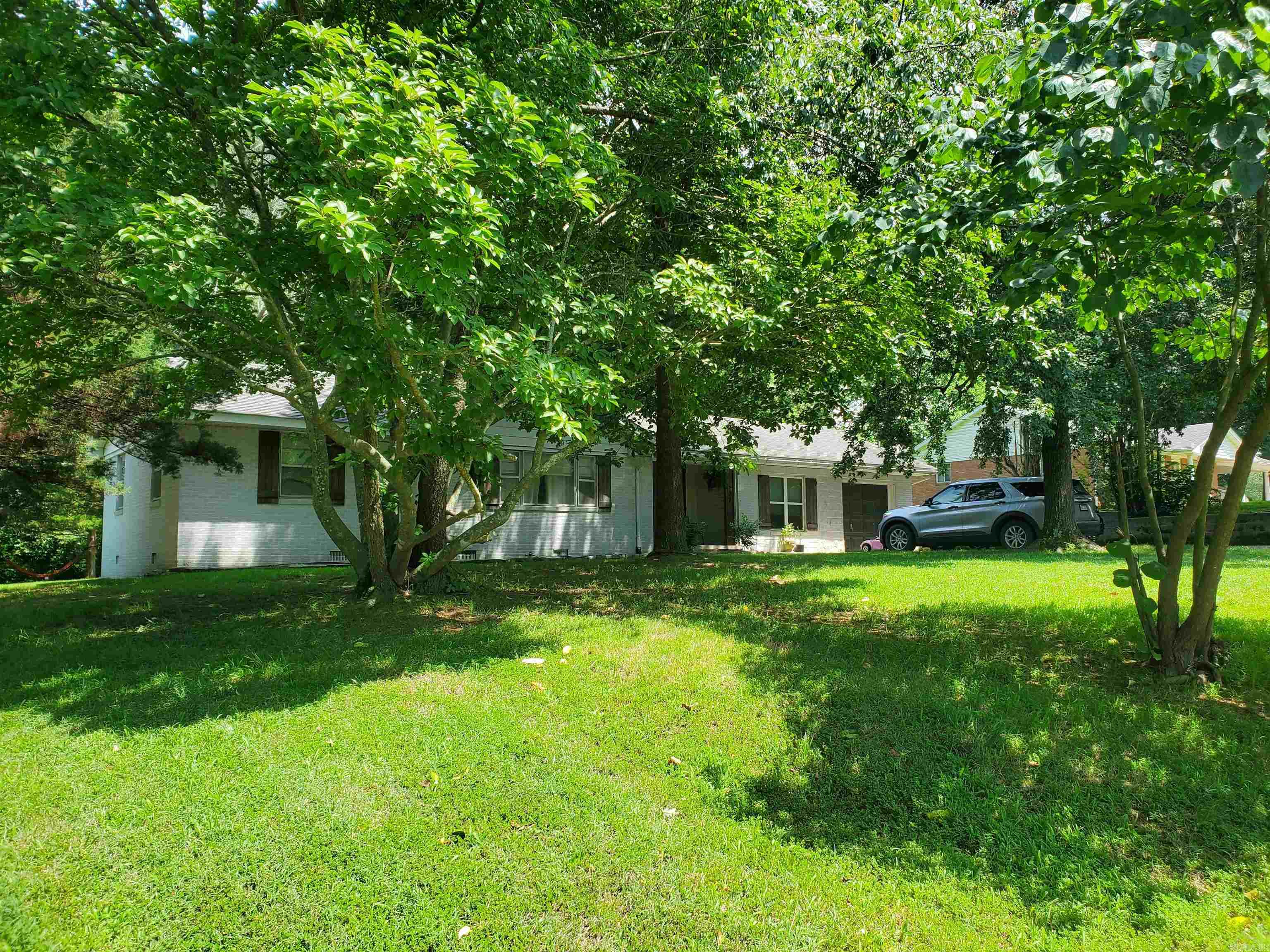 592 S 12th  Piggott, AR