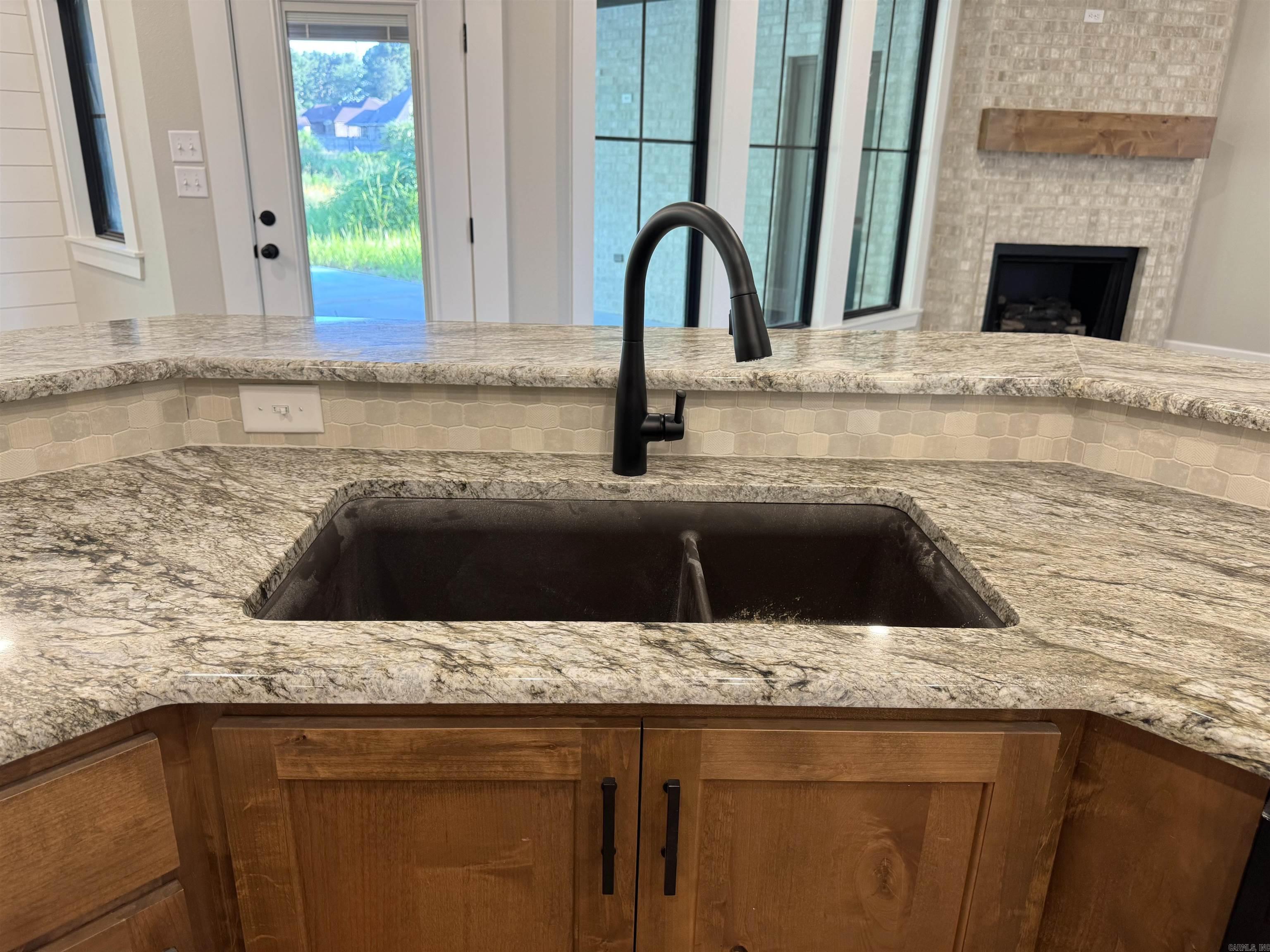 1233 Fern  Searcy, AR