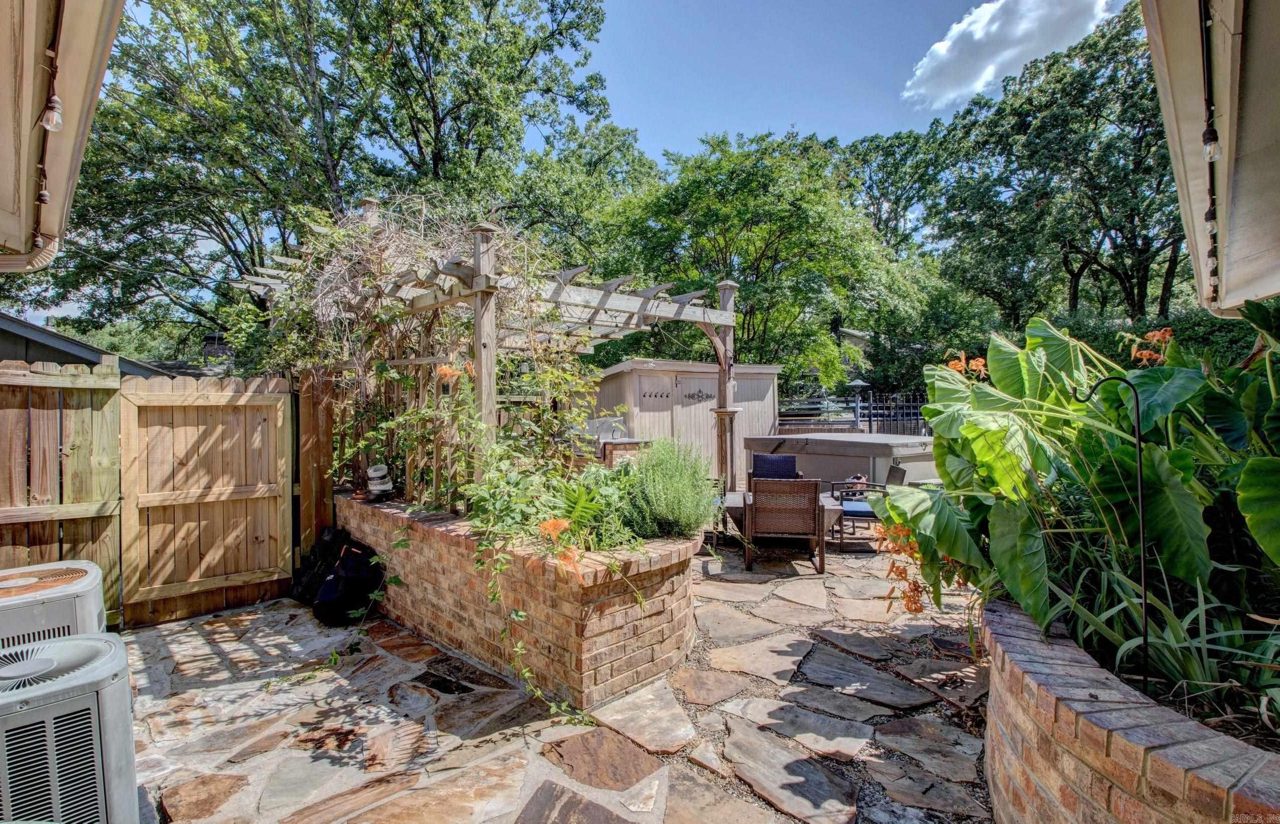 2704 Wentwood Valley  Little Rock, AR