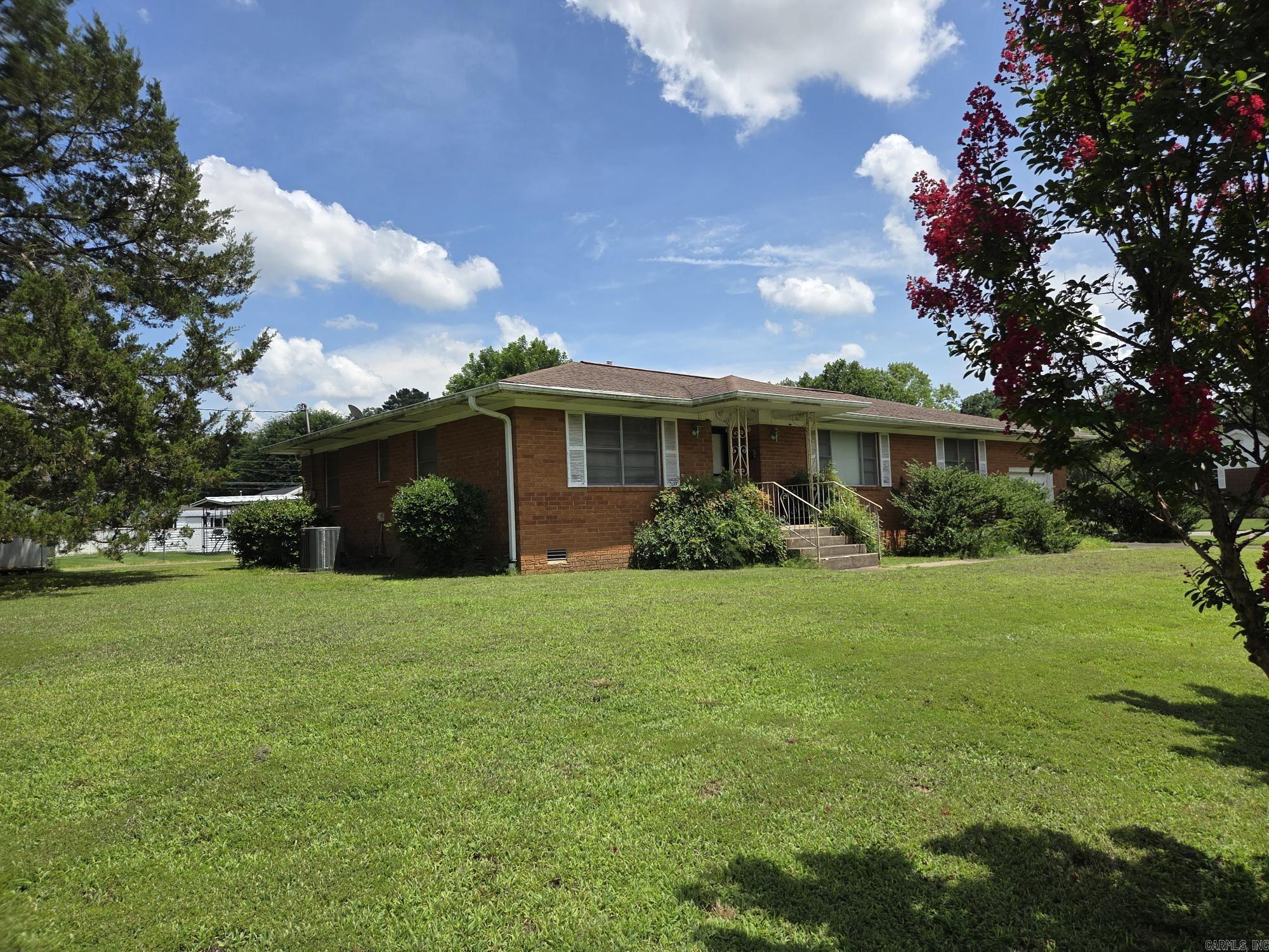 114 W Steward  Searcy, AR