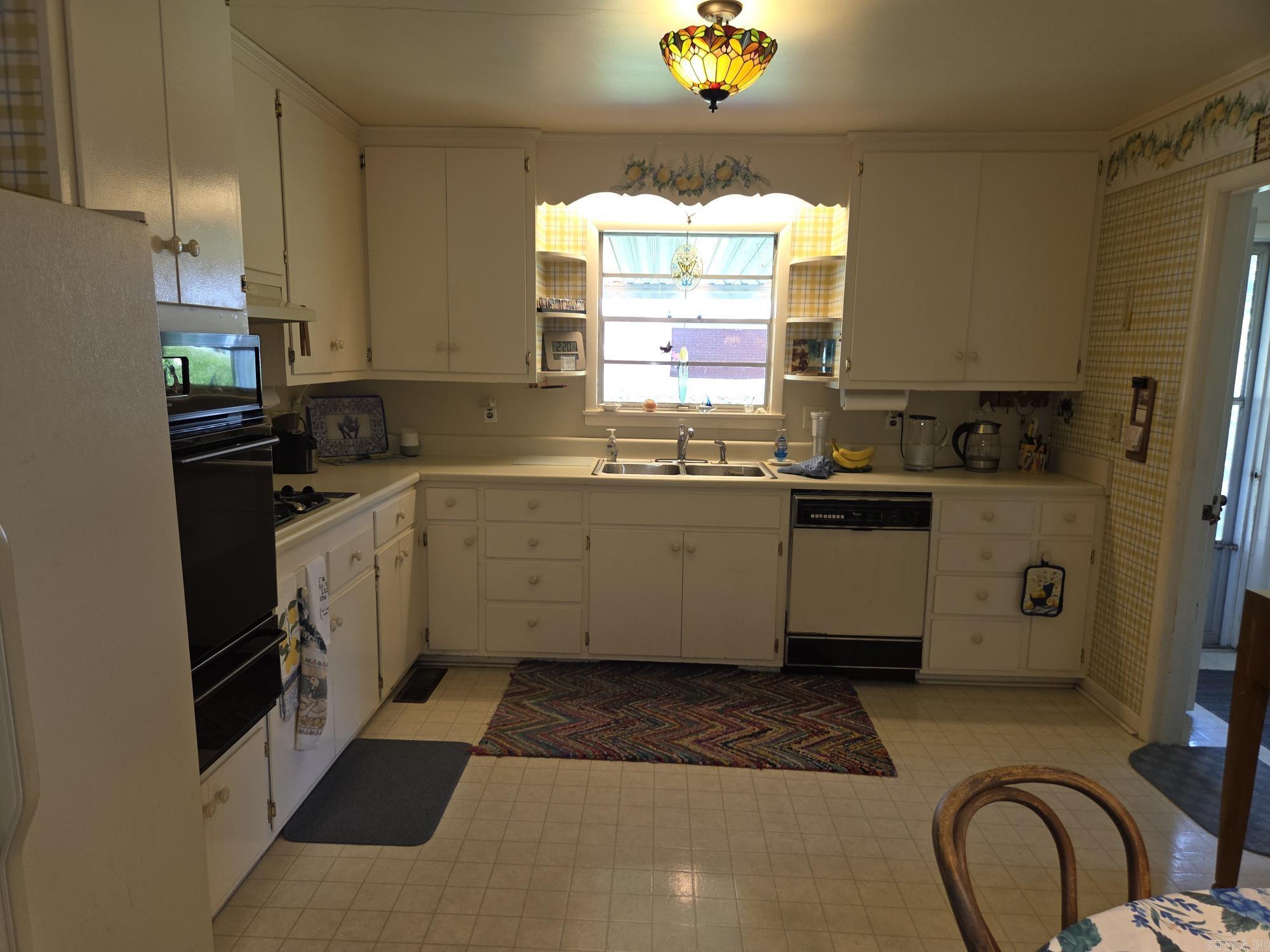 114 W Steward  Searcy, AR