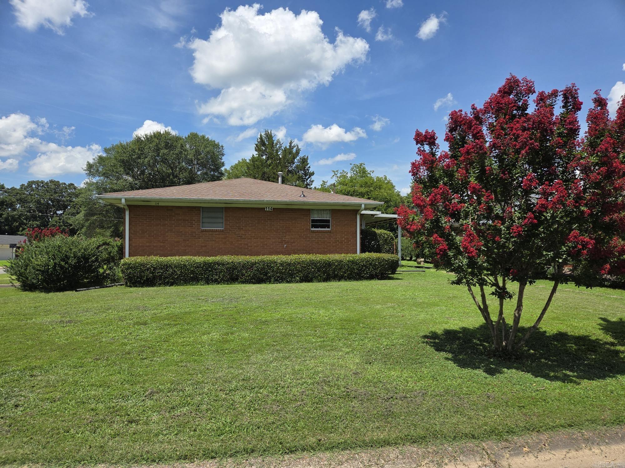 114 W Steward  Searcy, AR