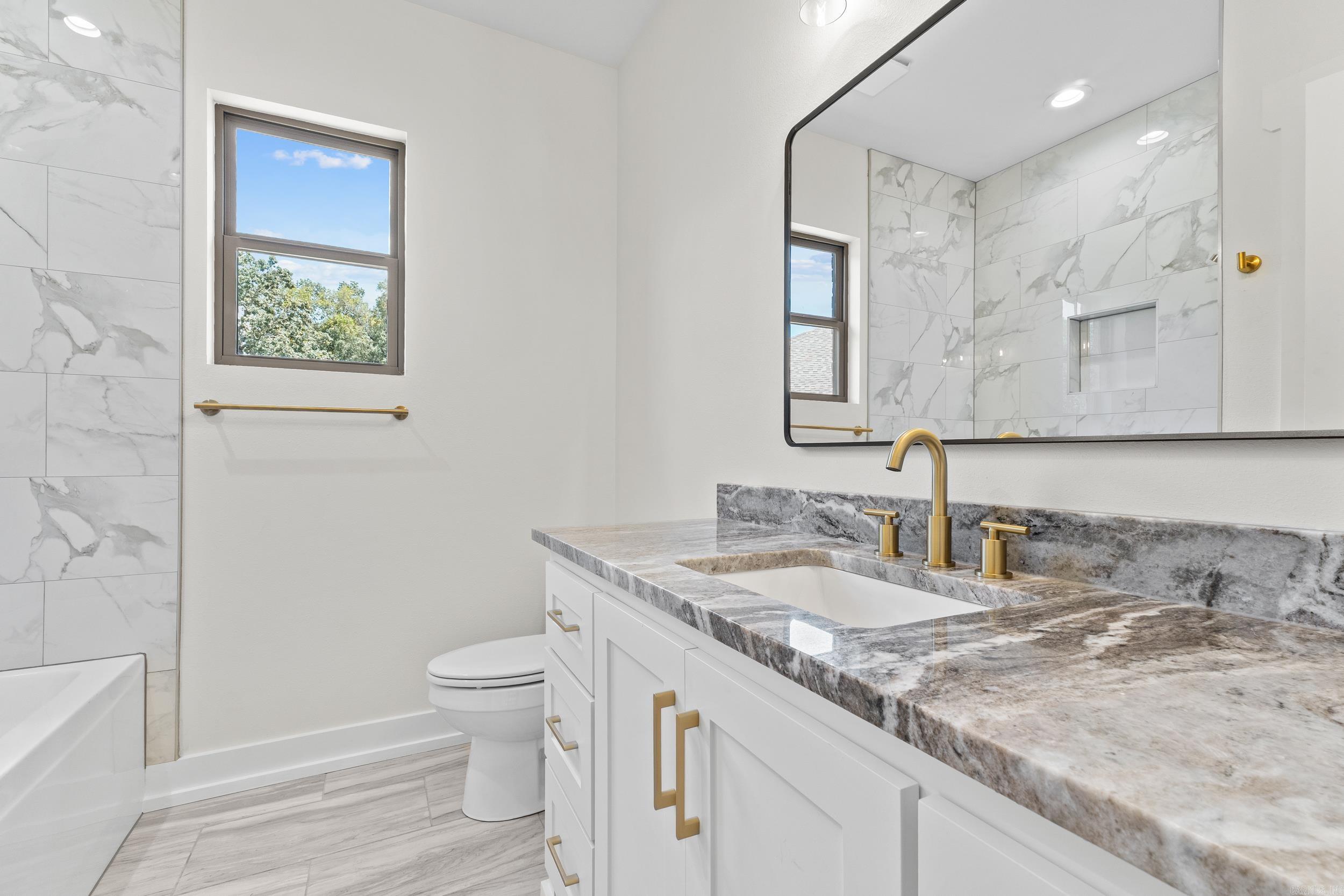 12 Morning Sun  Greenbrier, AR