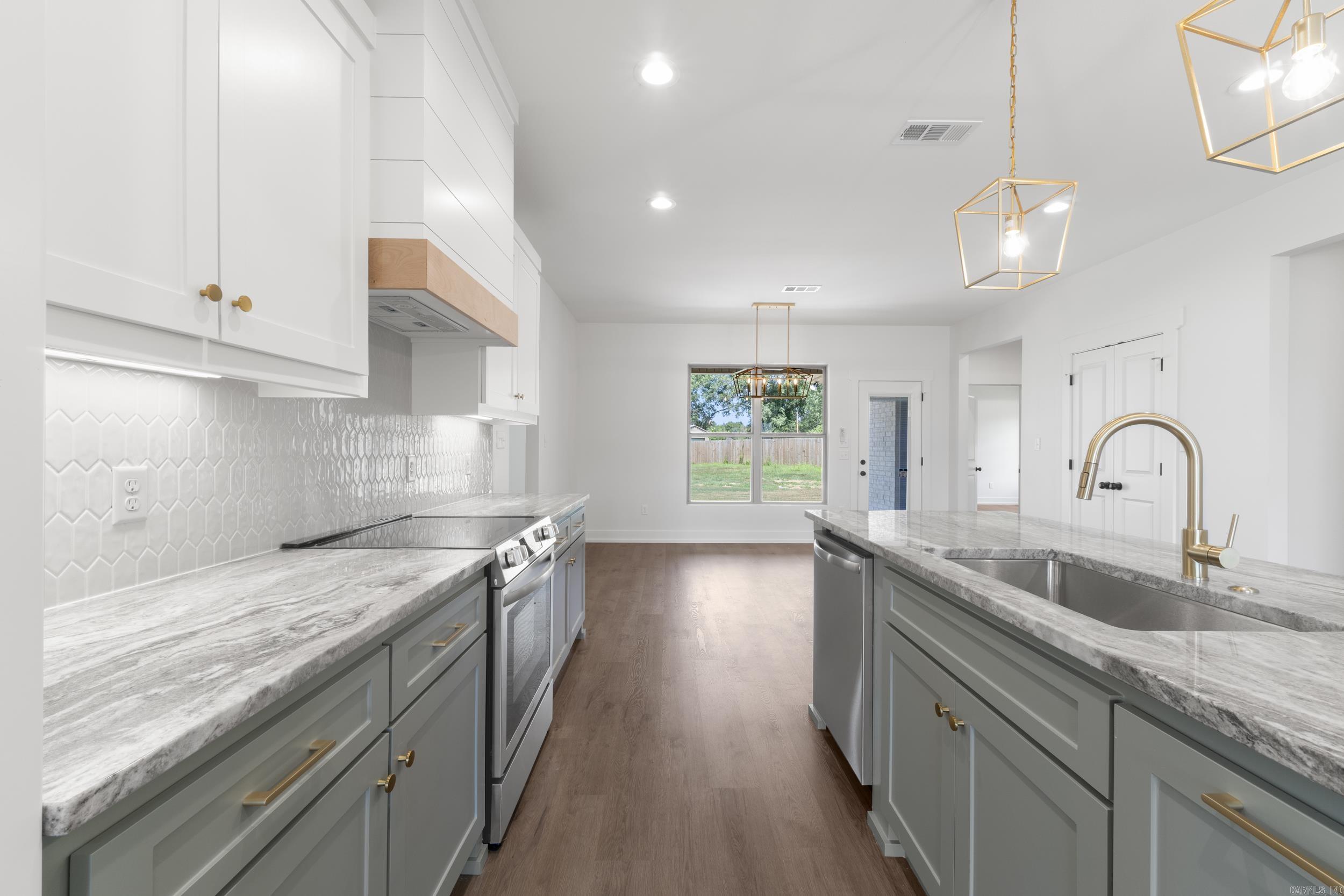 11 Morning Sun Cove Greenbrier, AR 72058