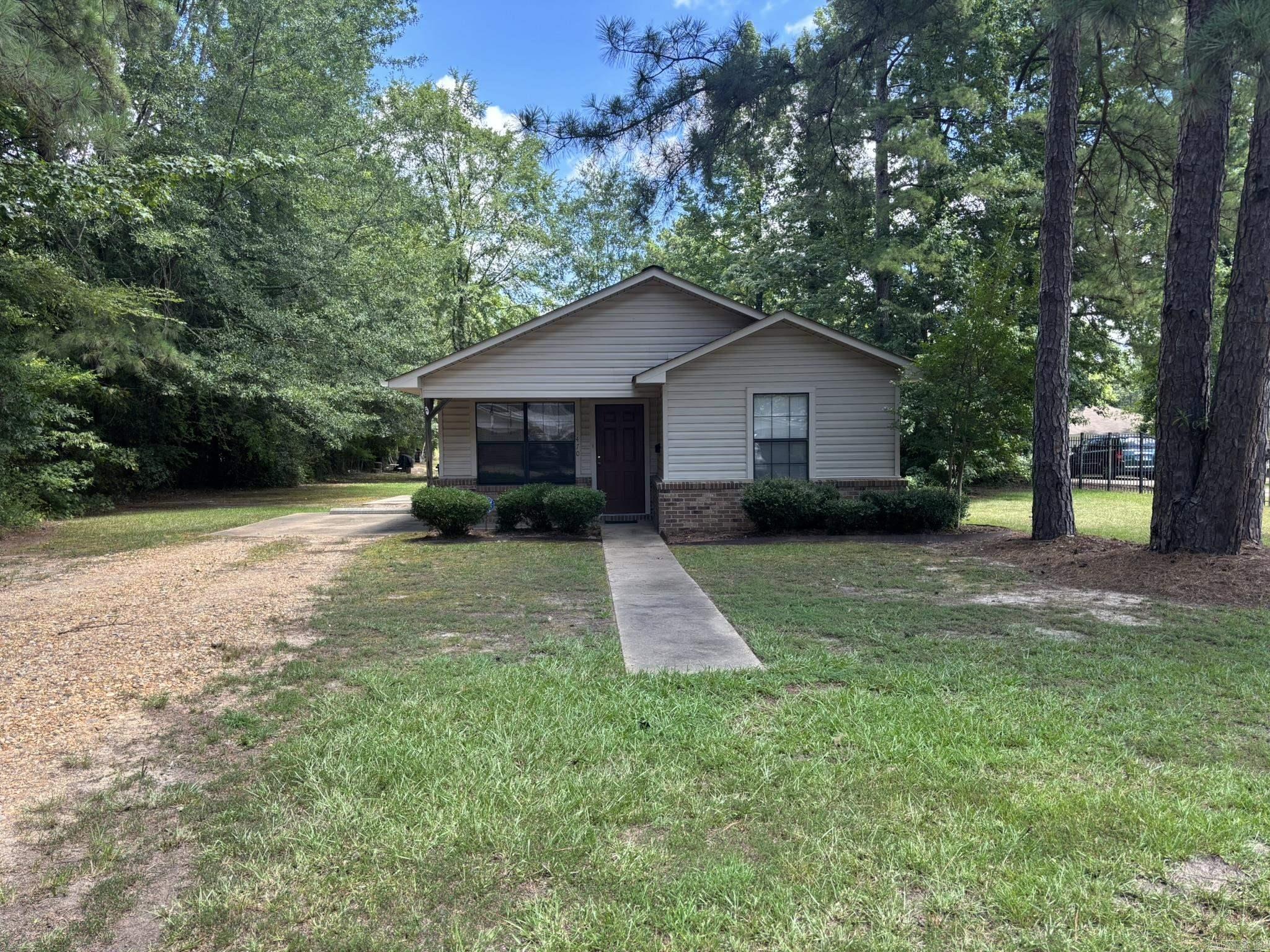 1470 Harper  Camden, AR