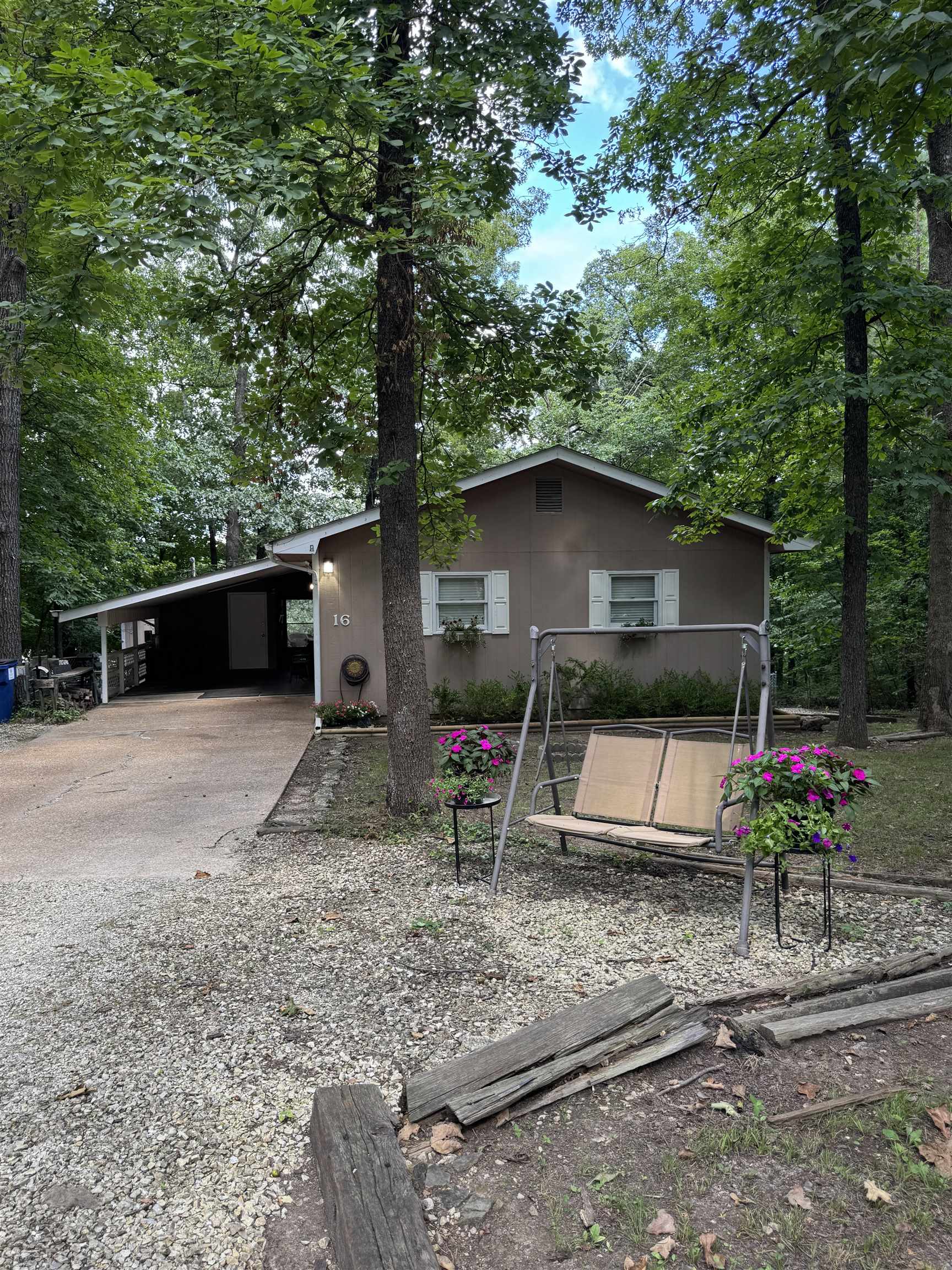 16 War Eagle  Cherokee Village, AR