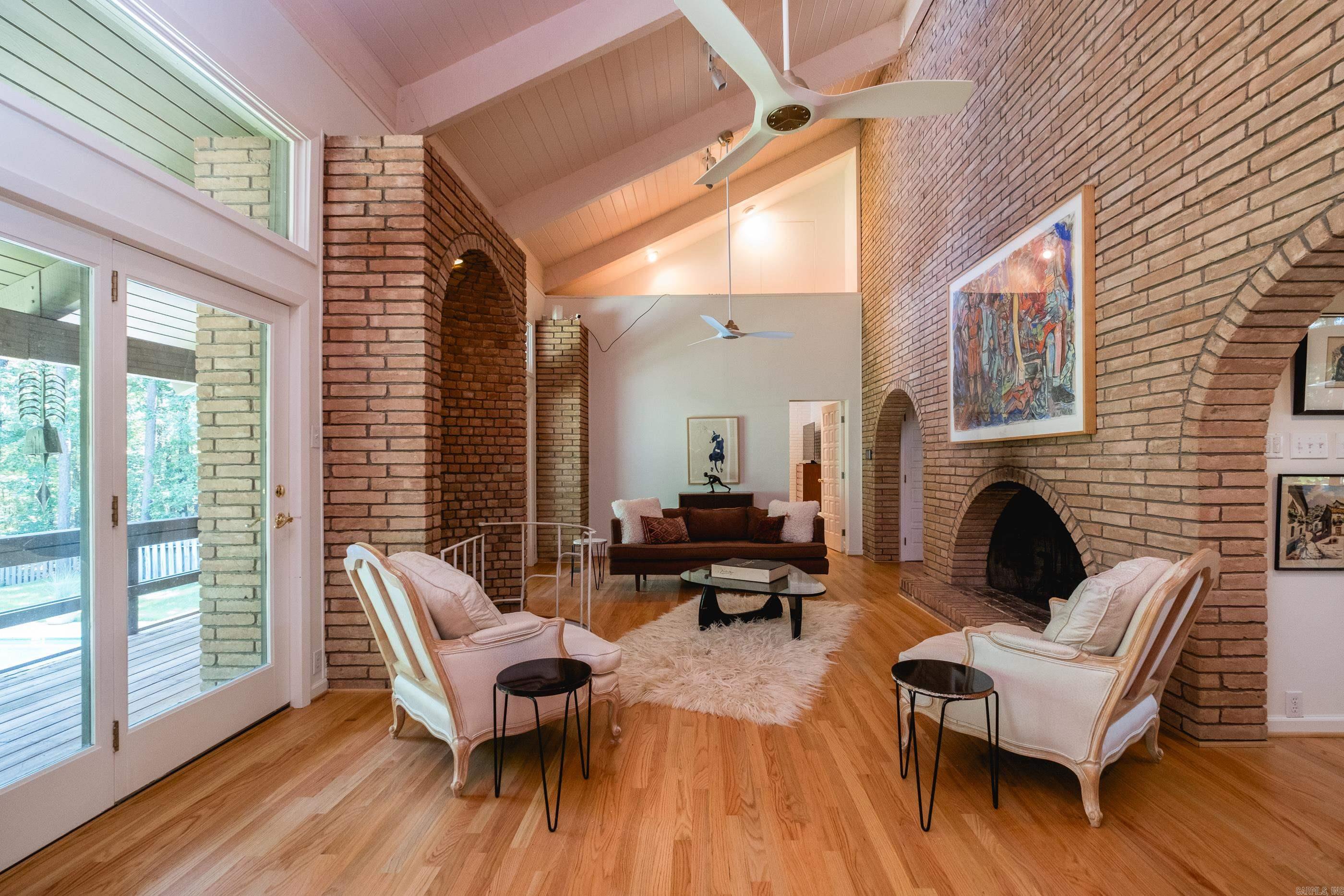 8101 Barrett  Roland, AR
