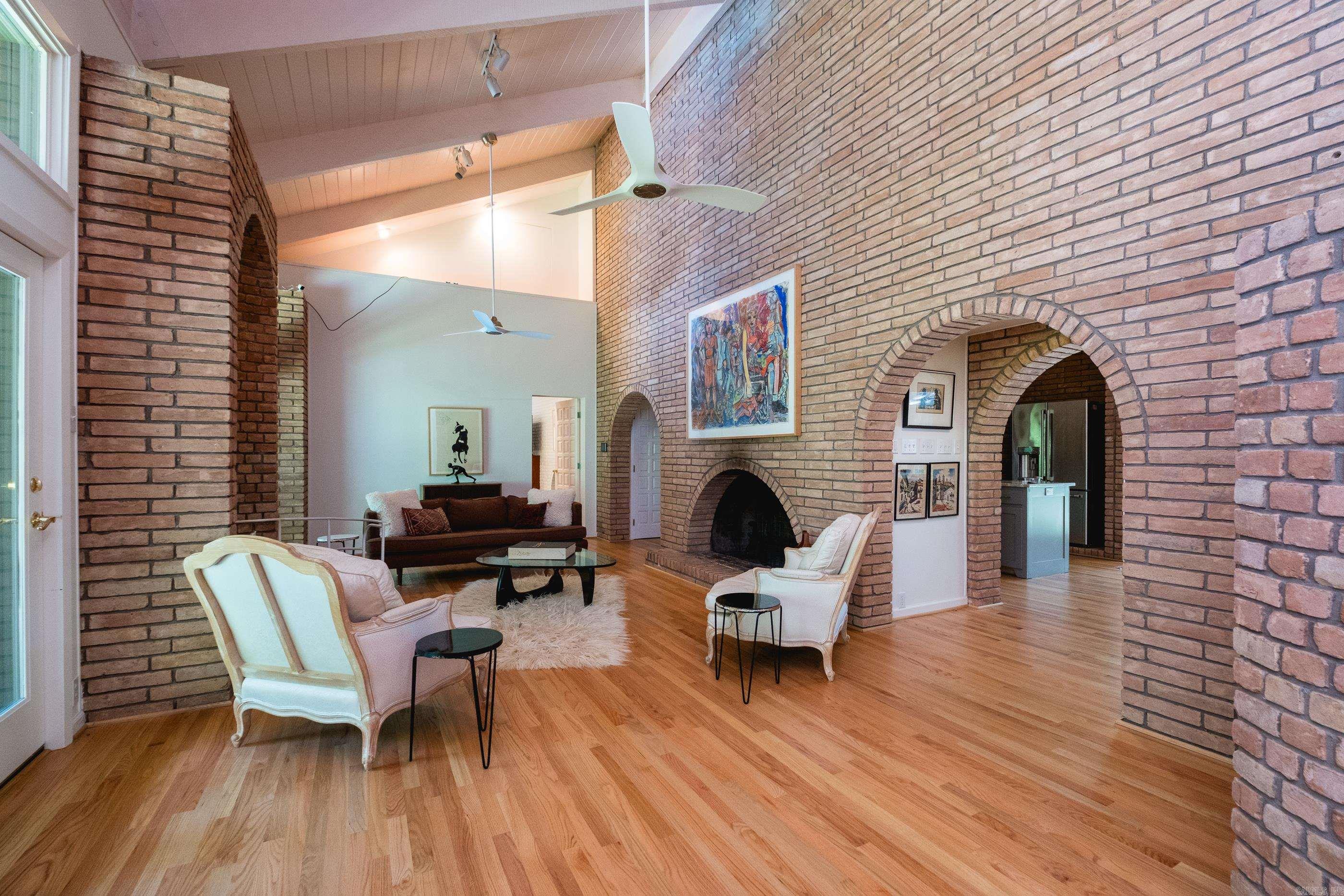 8101 Barrett  Roland, AR
