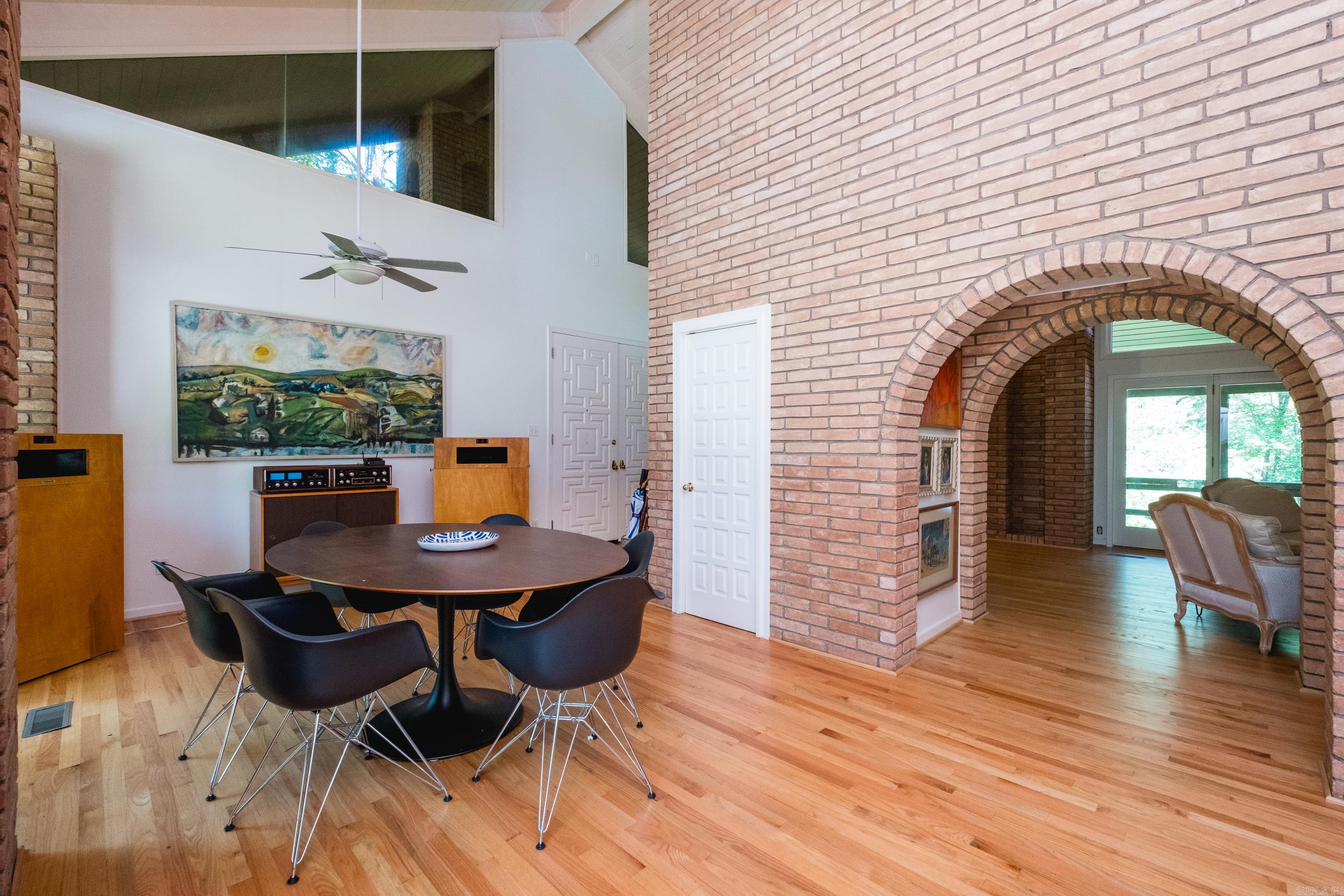 8101 Barrett  Roland, AR