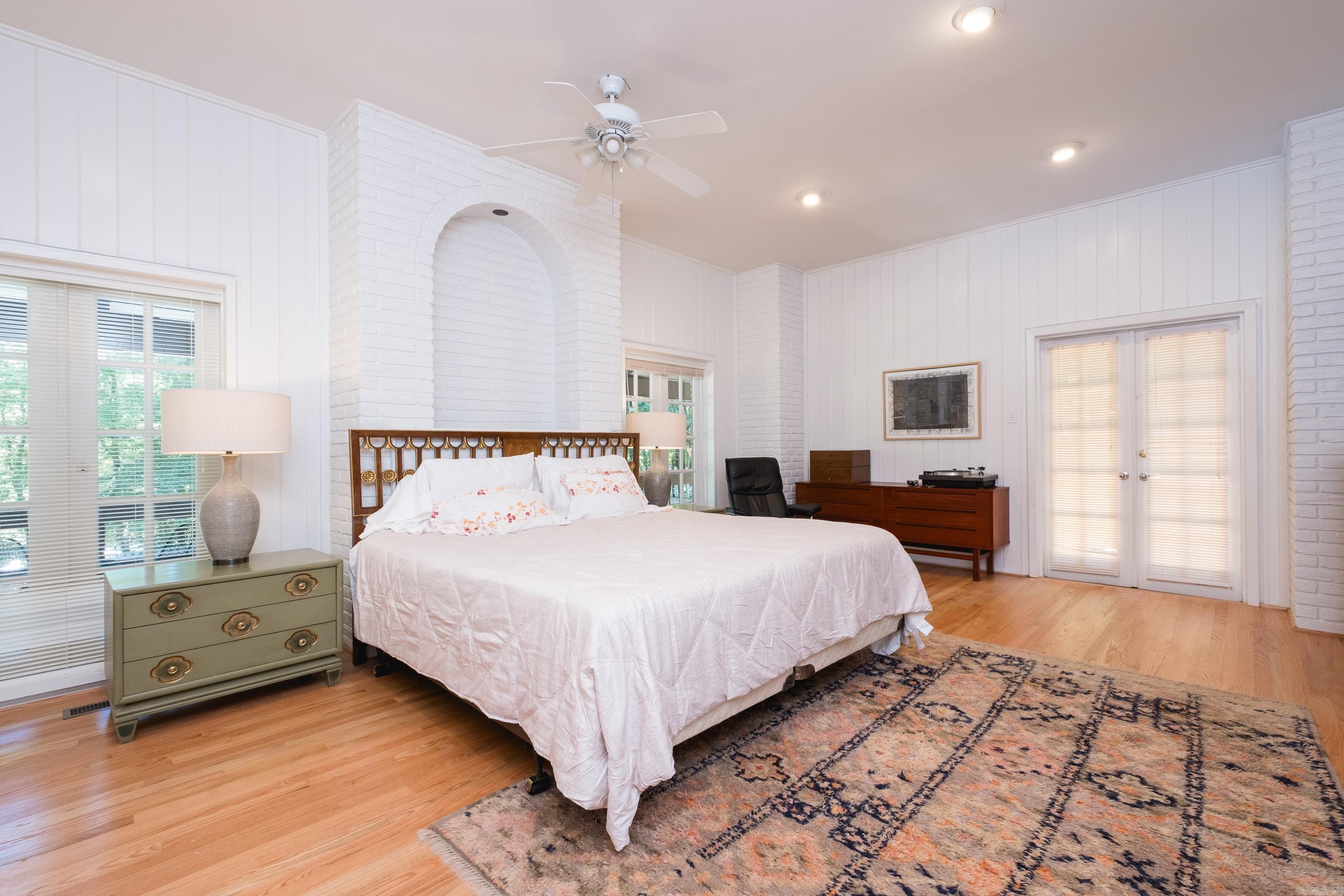 8101 Barrett  Roland, AR