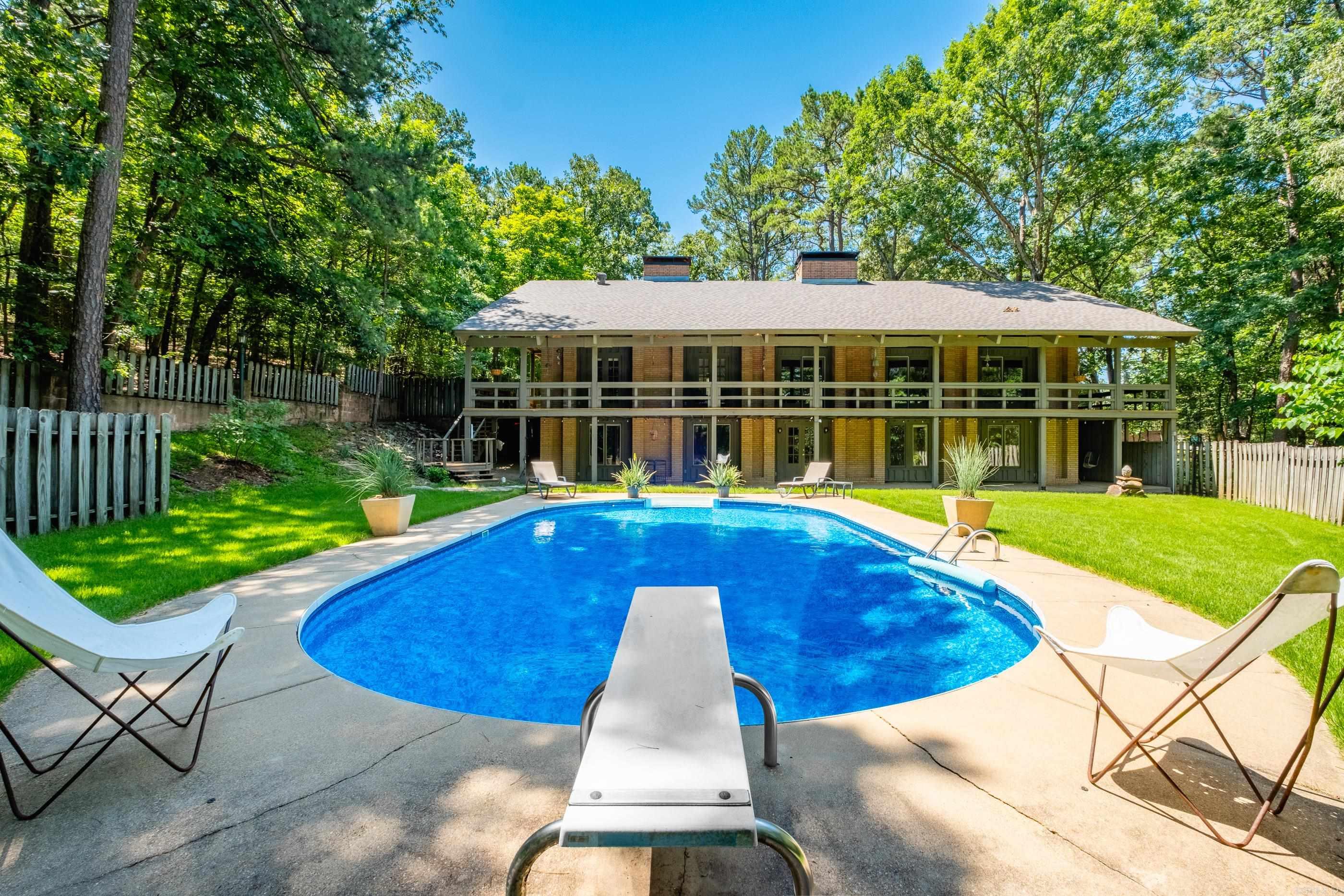 8101 Barrett  Roland, AR