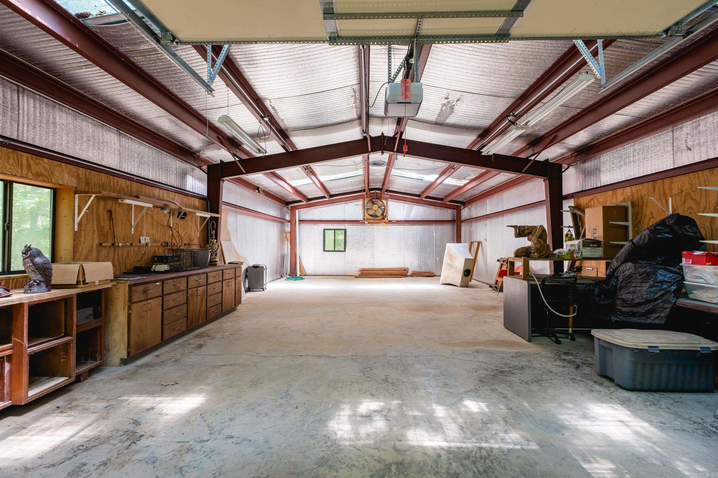 8101 Barrett  Roland, AR
