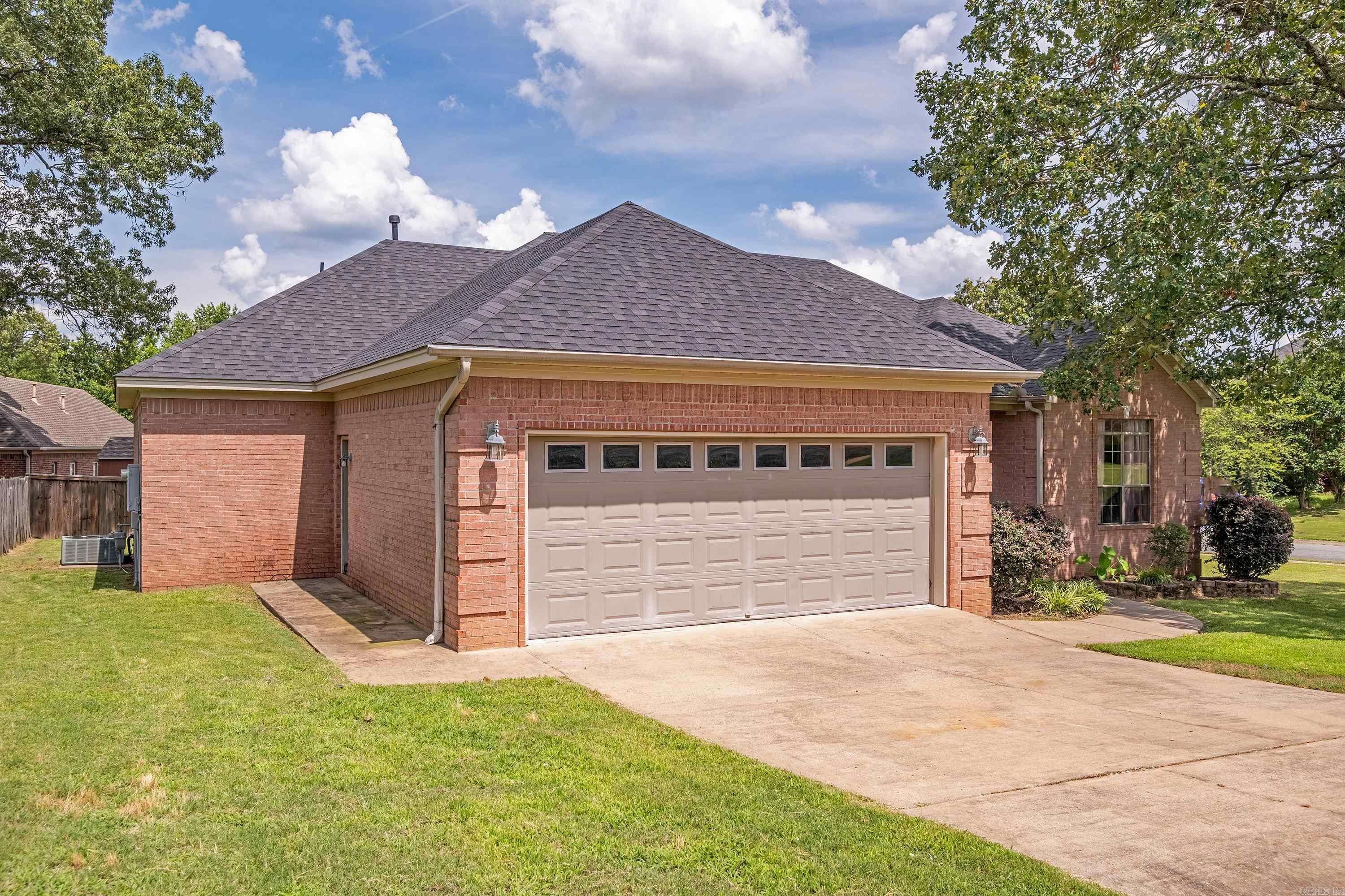 2824 amber  Sherwood, AR