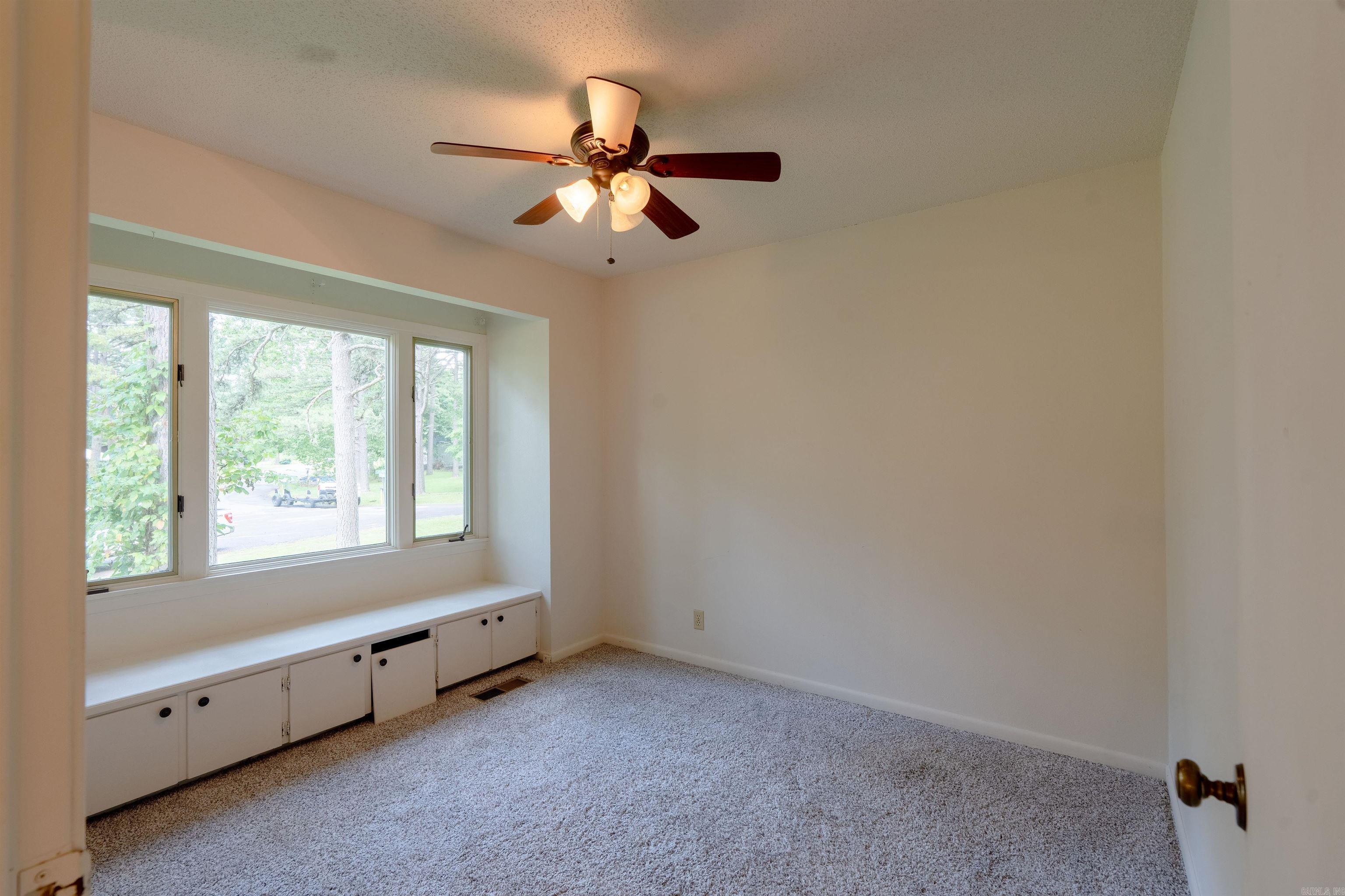 2128 Yamania  Heber Springs, AR