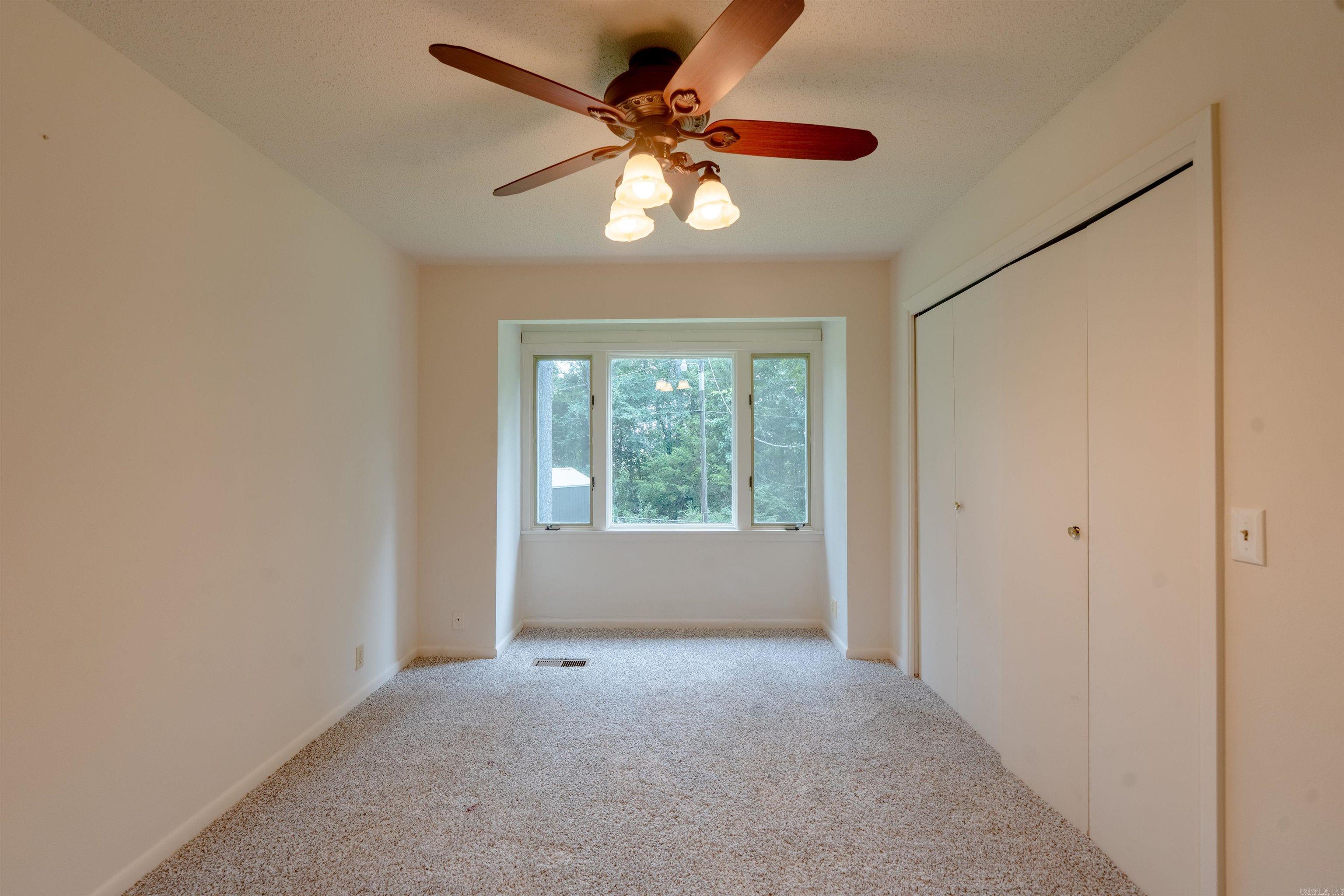 2128 Yamania  Heber Springs, AR
