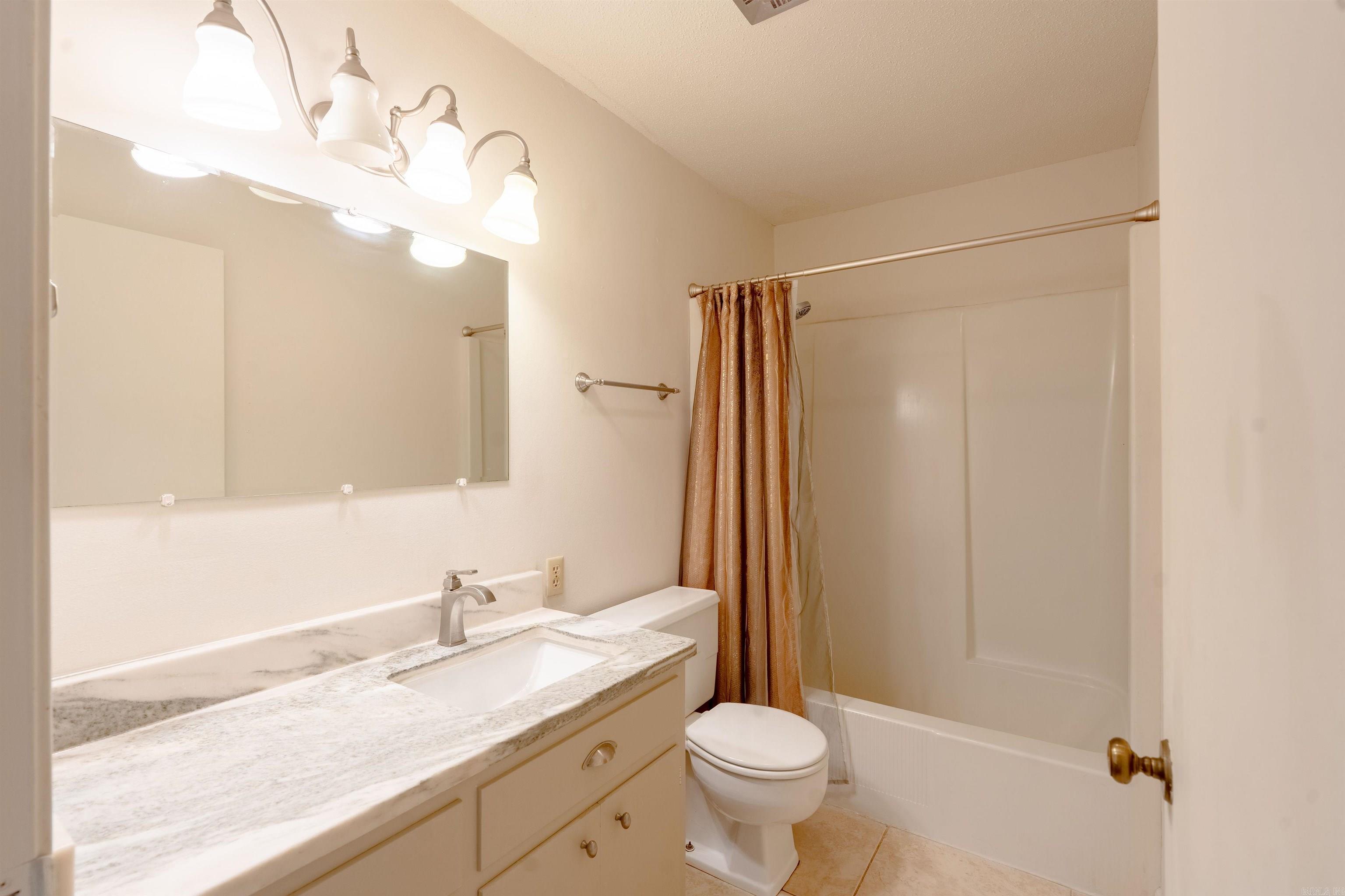 2128 Yamania  Heber Springs, AR