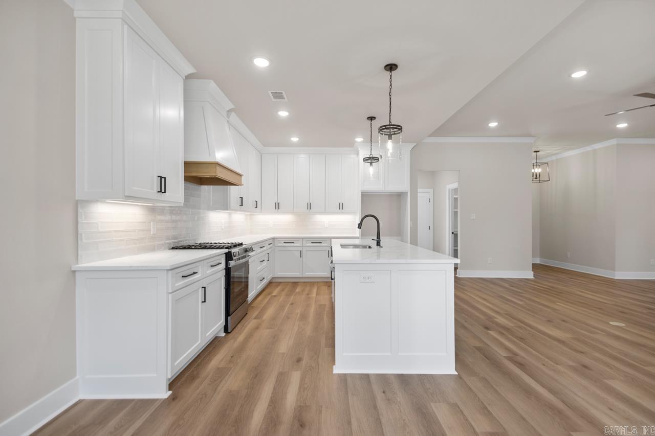 3892 SPENCER CROSSING Drive Benton, AR 72019