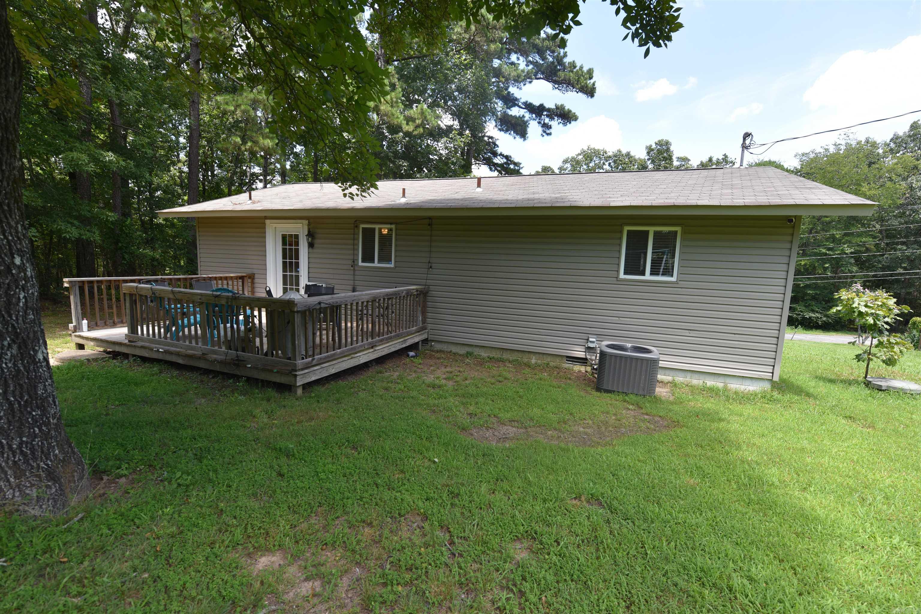 242 Lakeview Dr  Fairfield Bay, AR